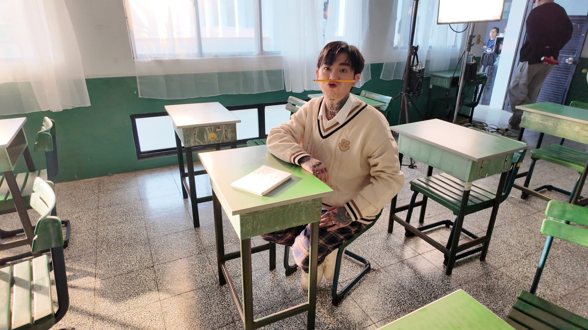 謝和弦暗藏校園追愛史 重返校園學生歌頌純愛