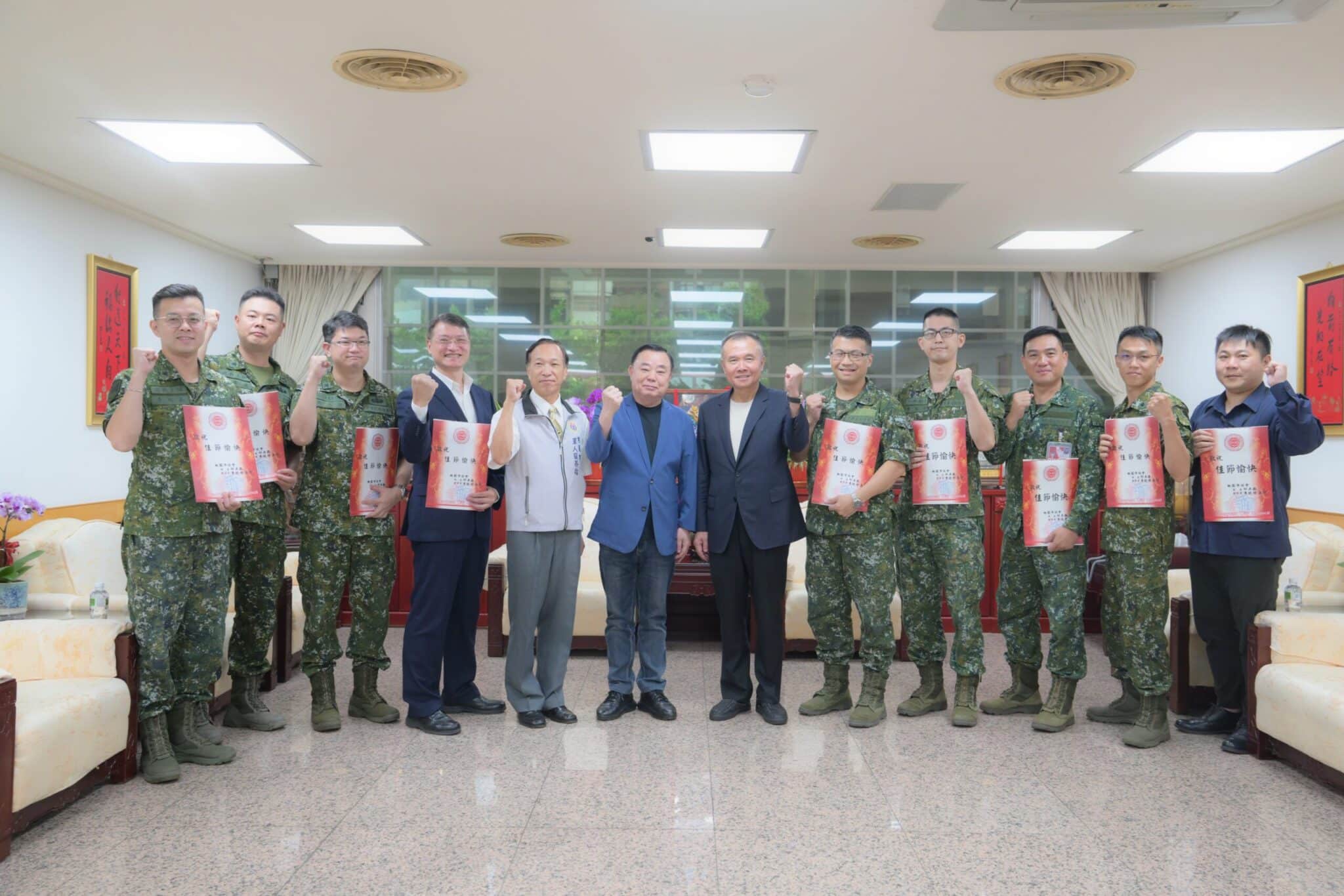 秋節勞軍！桃園議會慰勞駐軍9部隊   感謝官兵保家衛國辛勞