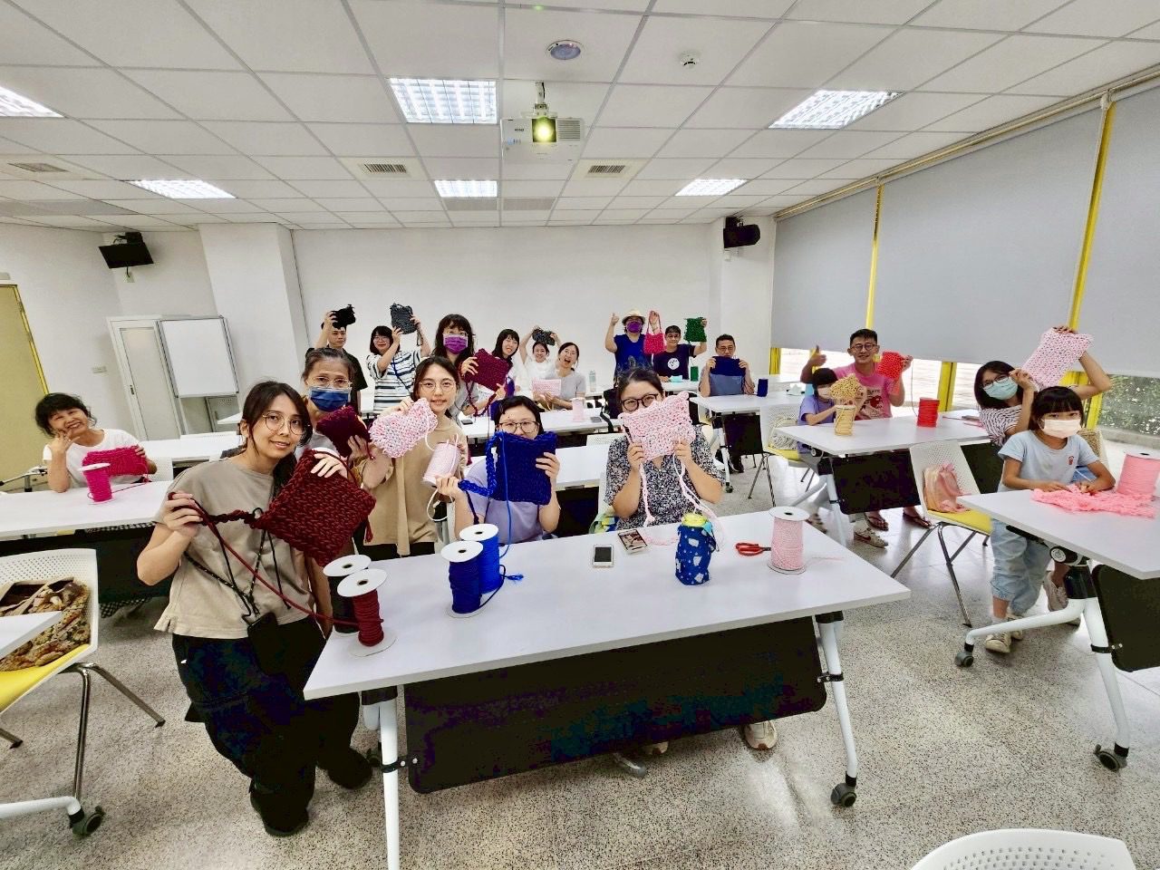 行動落實環保減塑！　中市動保處辦手作毛孩提袋課程推永續