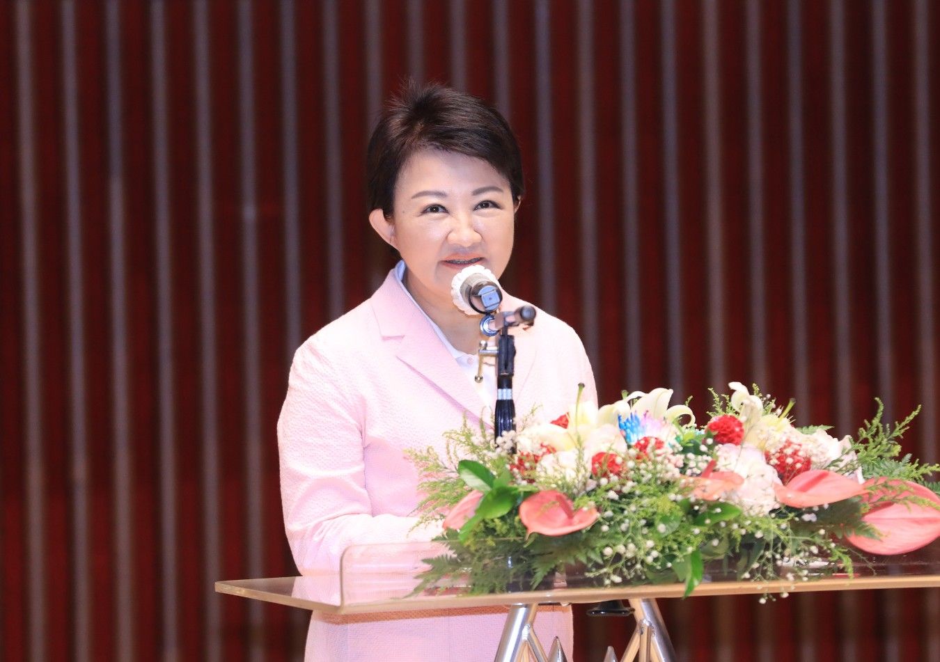 中市101位校(園)長布達交接　盧市長感恩期勉：共同努力培育優秀人才！