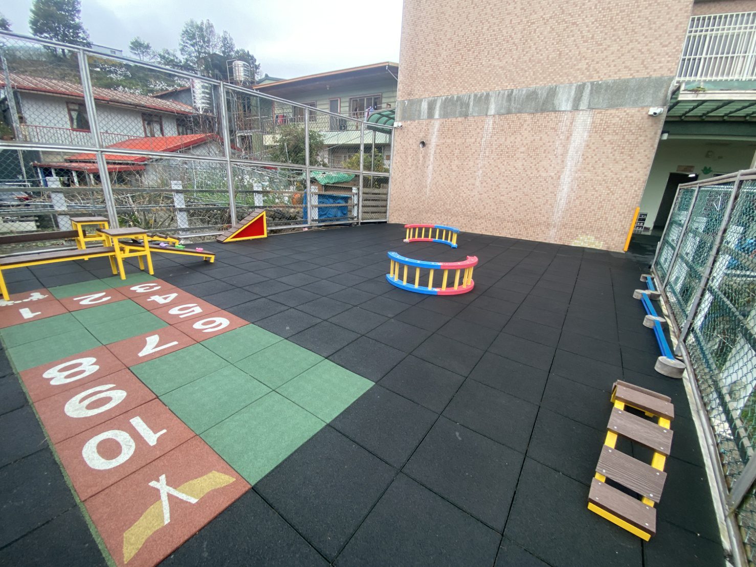 烏日某幼兒園教師不當體罰幼生遭嚴懲　教評會決議解聘且1年不得聘任為教師