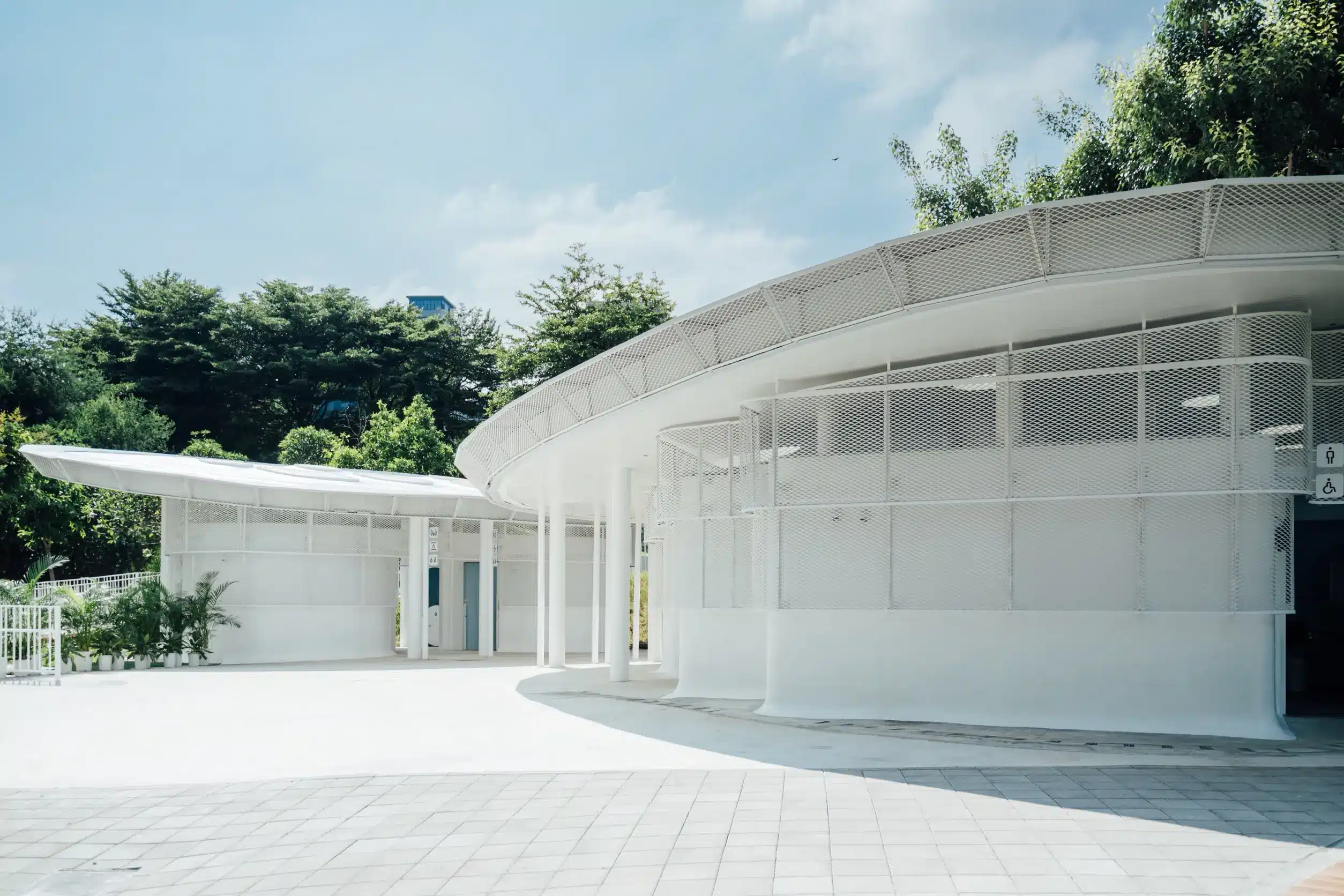 文心森林公園添白色新地標 　「親子小白宮」浪漫迎國慶