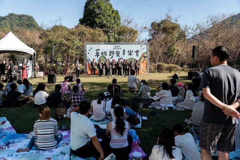 奧萬大部落楓采　草地野餐音樂會11/8登場