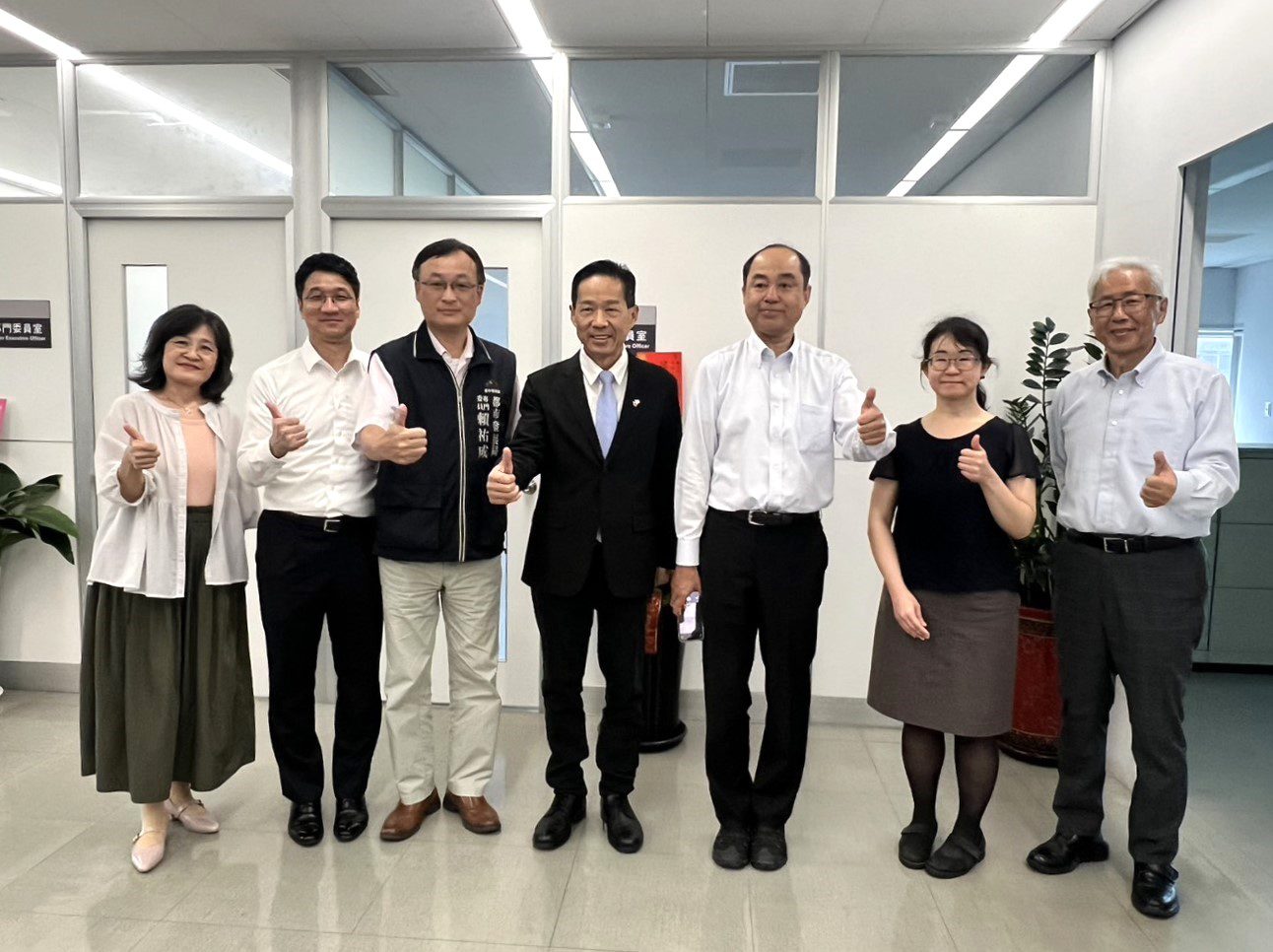 日本木材市場拓銷首站　林野廳拜訪中市經發局推動木材貿易與永續發展