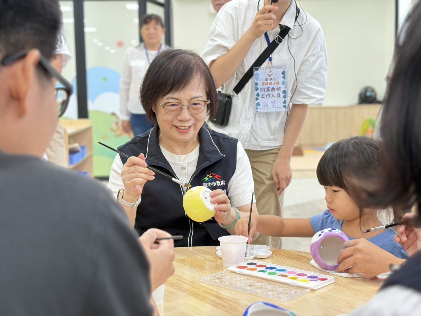 歷史建築裡的童年新章　台中霧峰親子館溫馨開幕　賴副市長：享有友善育兒資源