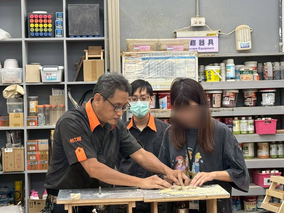 體驗百業 翻轉職涯！中市勞工局帶青年實境探索職場　發現未來新方向