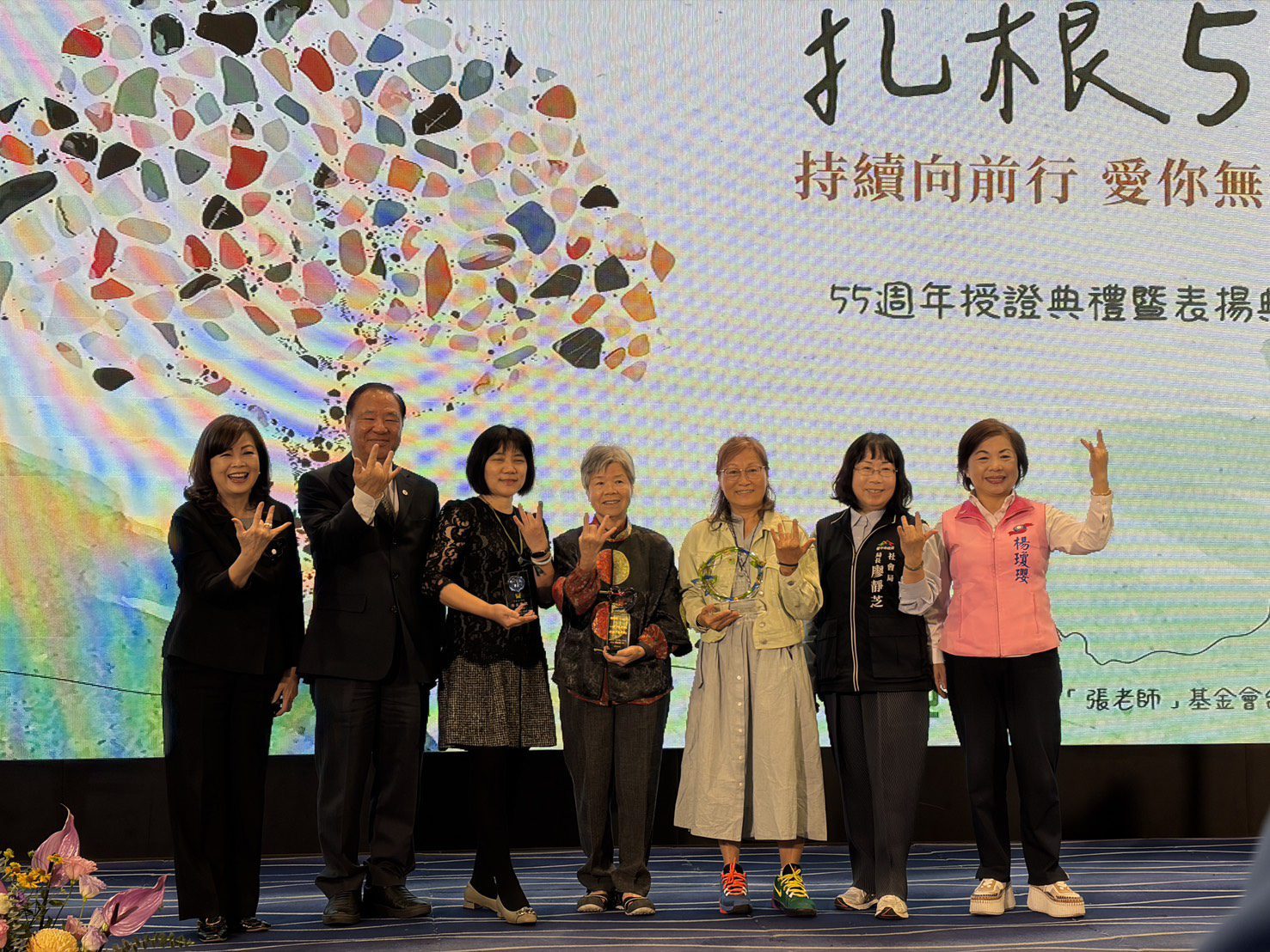 感謝張老師志工永續付出　中市社會局長：愛持續前行