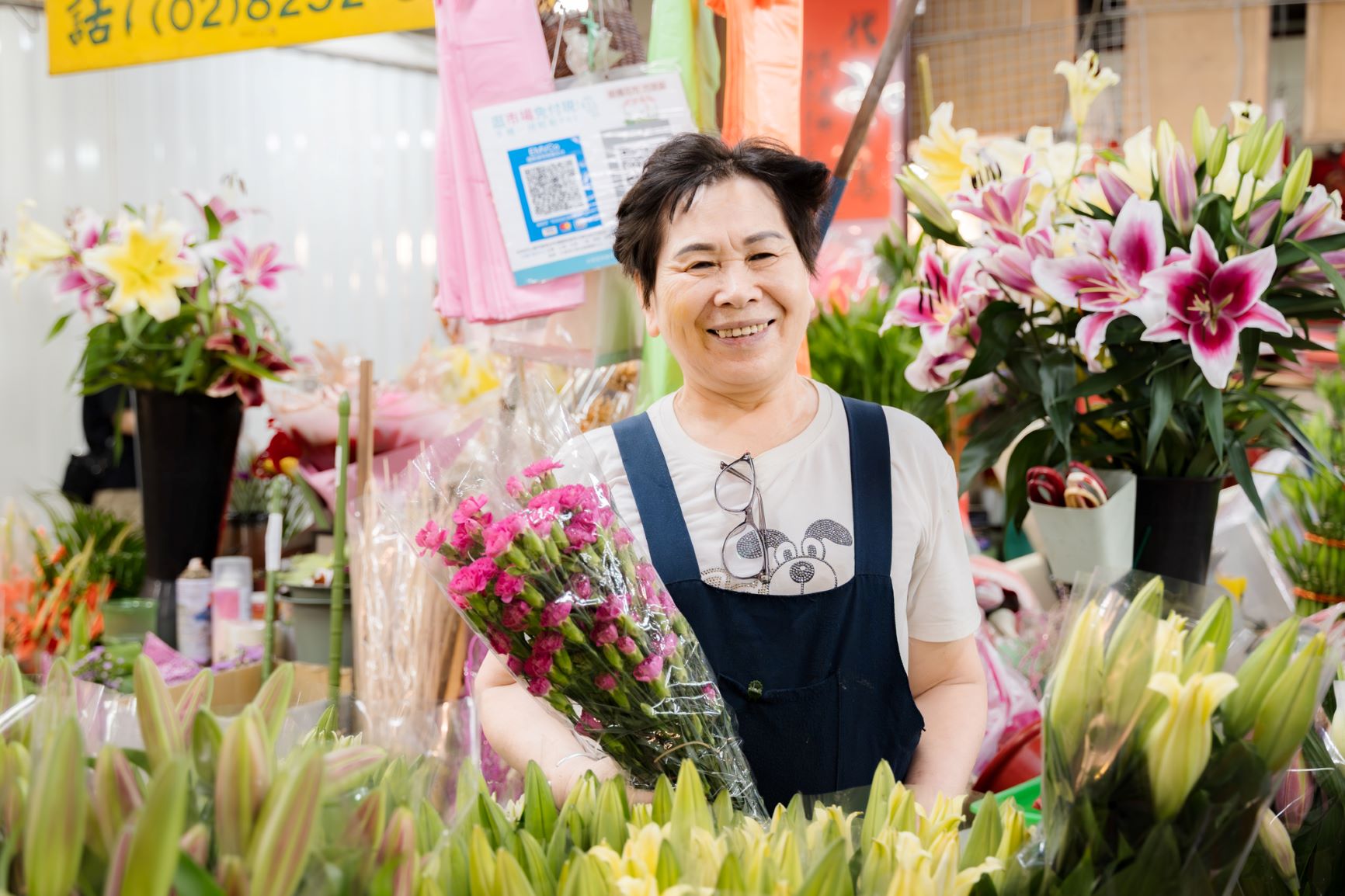 母親節將至　新北板橋花市康乃馨買氣旺