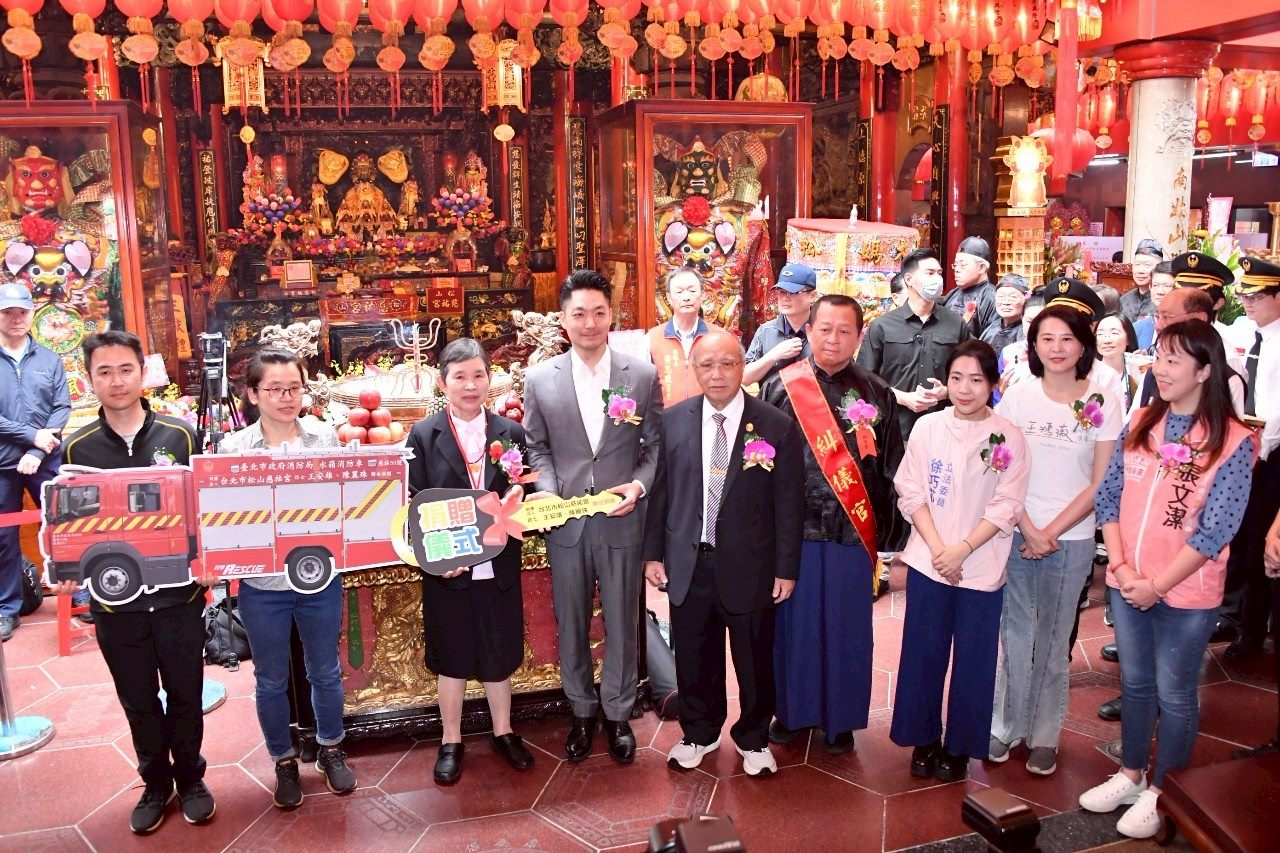 蔣萬安出席慈祐宮媽祖聖誕大典 感謝廟方長年公益與文化貢獻 蔣萬安出席慈祐宮媽祖聖誕大典 感謝廟方長年公益與文化貢獻