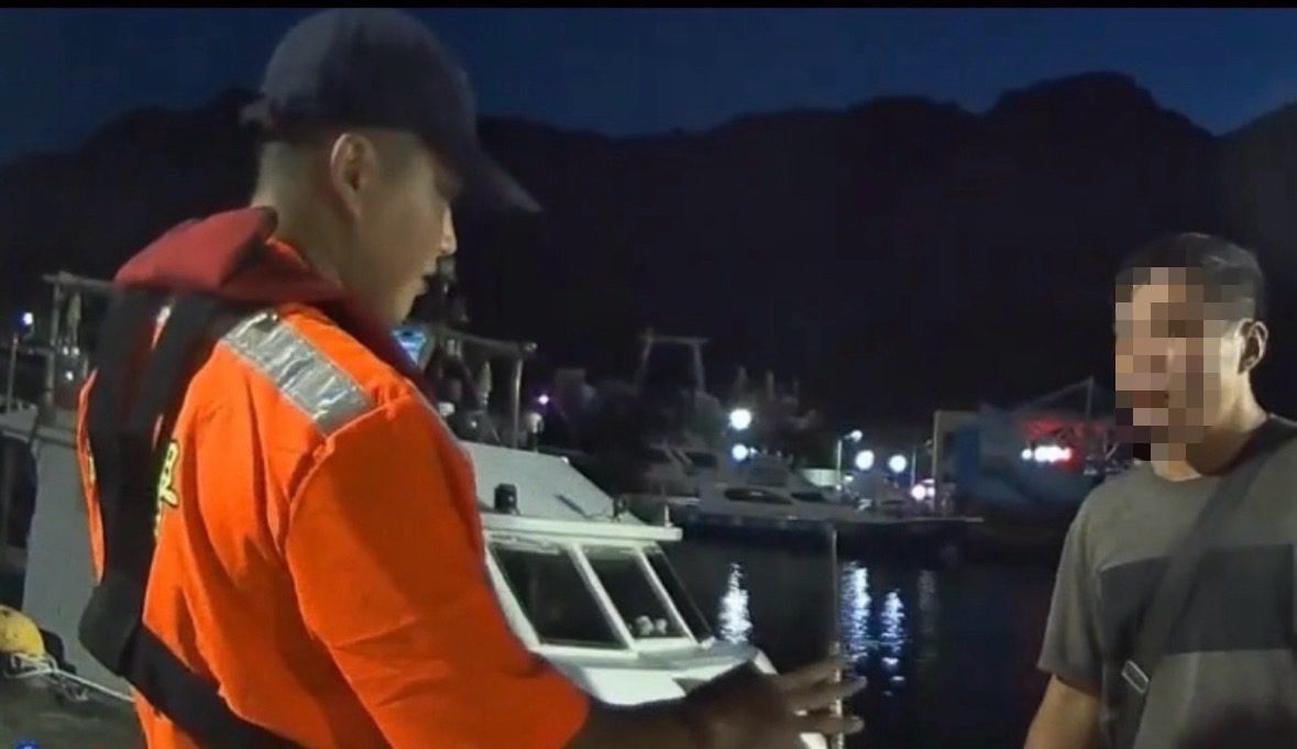 跑路遇剋星!2通緝犯中秋欲搭船出港 遭海巡逮捕 跑路遇剋星!2通緝犯中秋欲搭船出港 遭海巡逮捕