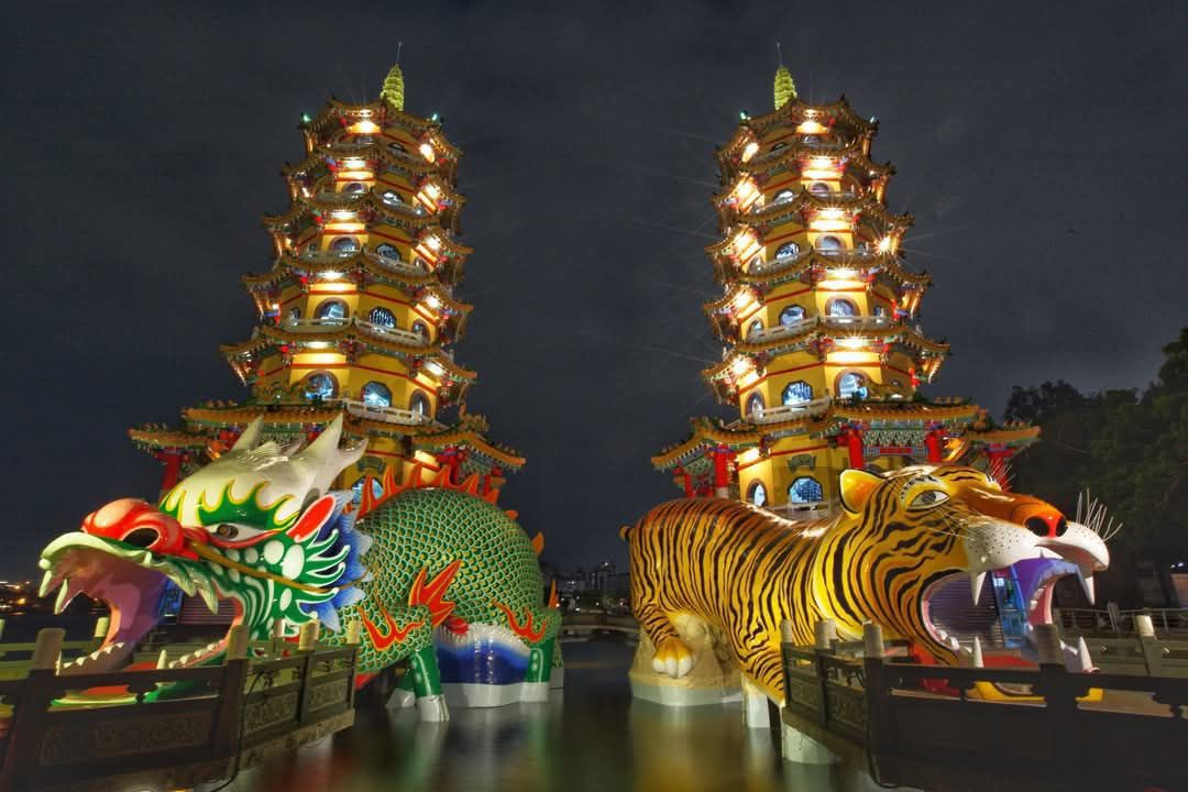 蛇麼都吉利 高雄景點走春打卡 迎好運 蛇麼都吉利 高雄景點走春打卡 迎好運