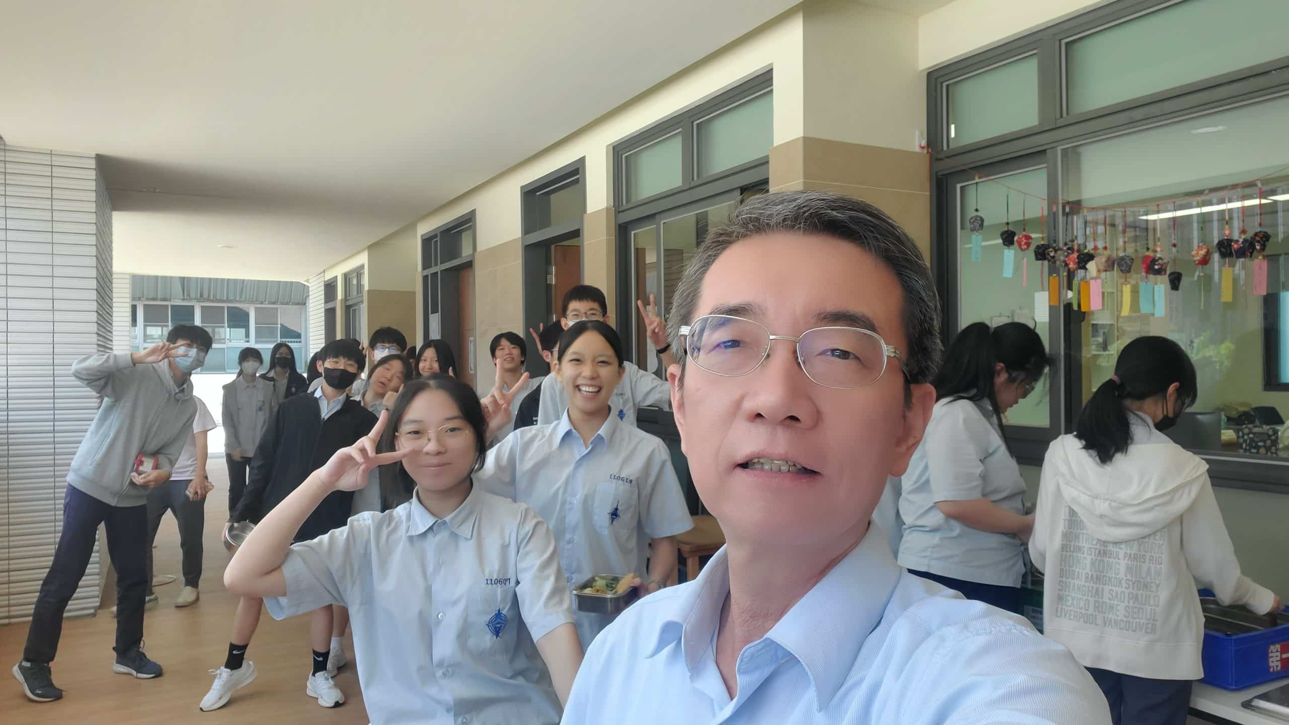 從五根手指到百年基石 校長不僅是職涯上的一個職稱，更是責任、視野與行動的代名詞