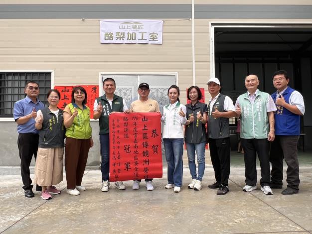 115年雲嘉南地區安全優質酪梨評鑑結果出爐 臺南山上區傅鏡州農友勇奪冠軍