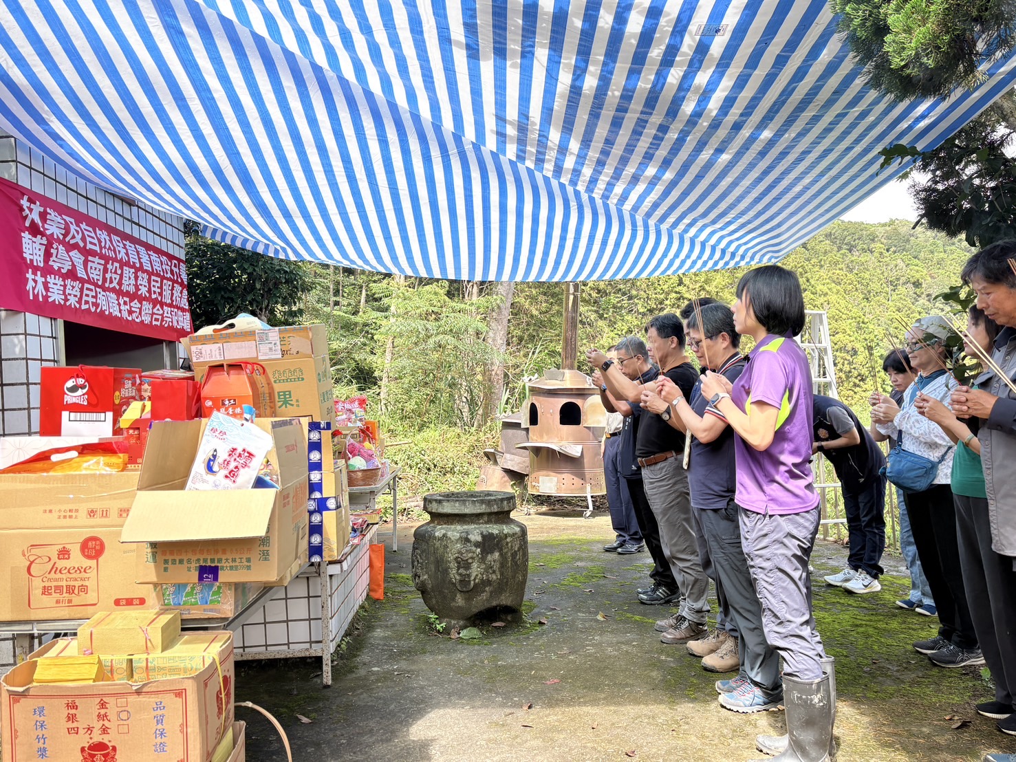 緬懷林業先賢 舉辦人倫分站榮民塔秋季祭典 緬懷林業先賢 舉辦人倫分站榮民塔秋季祭典