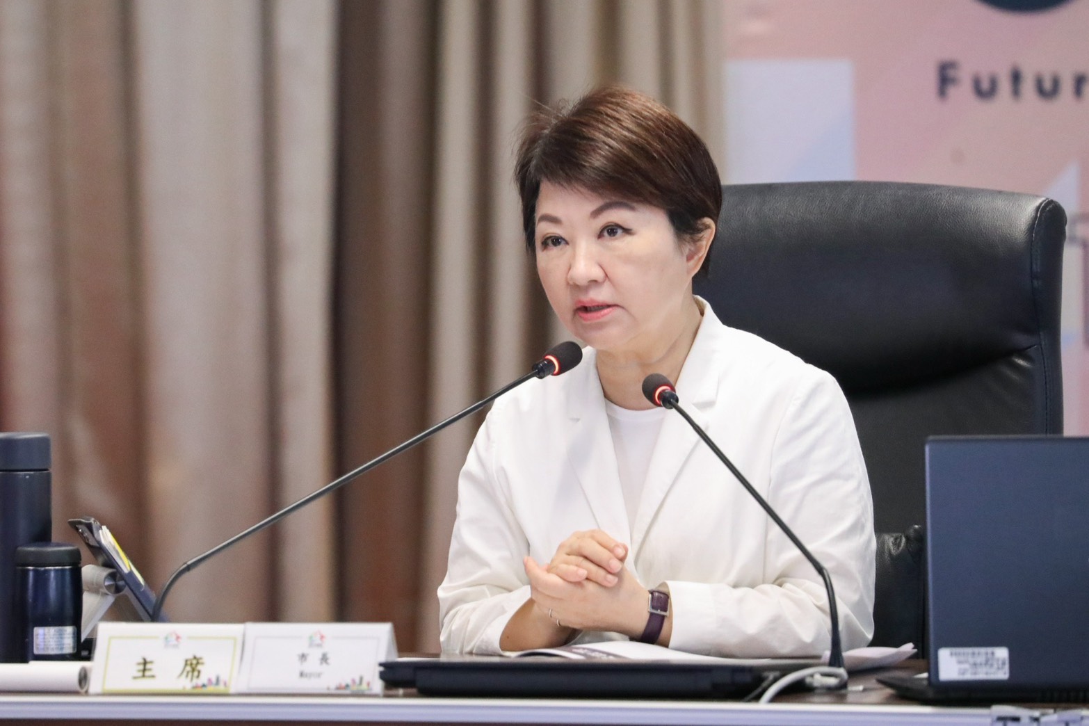 減債234億元建設福利不停歇 盧市長:有效理財讓市民共享財政成果 減債234億元建設福利不停歇 盧市長:有效理財讓市民共享財政成果