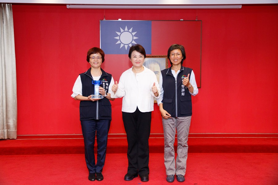 中市九德區徵橋梁工程榮獲國家卓越建設獎　地政局今獻獎共享榮耀