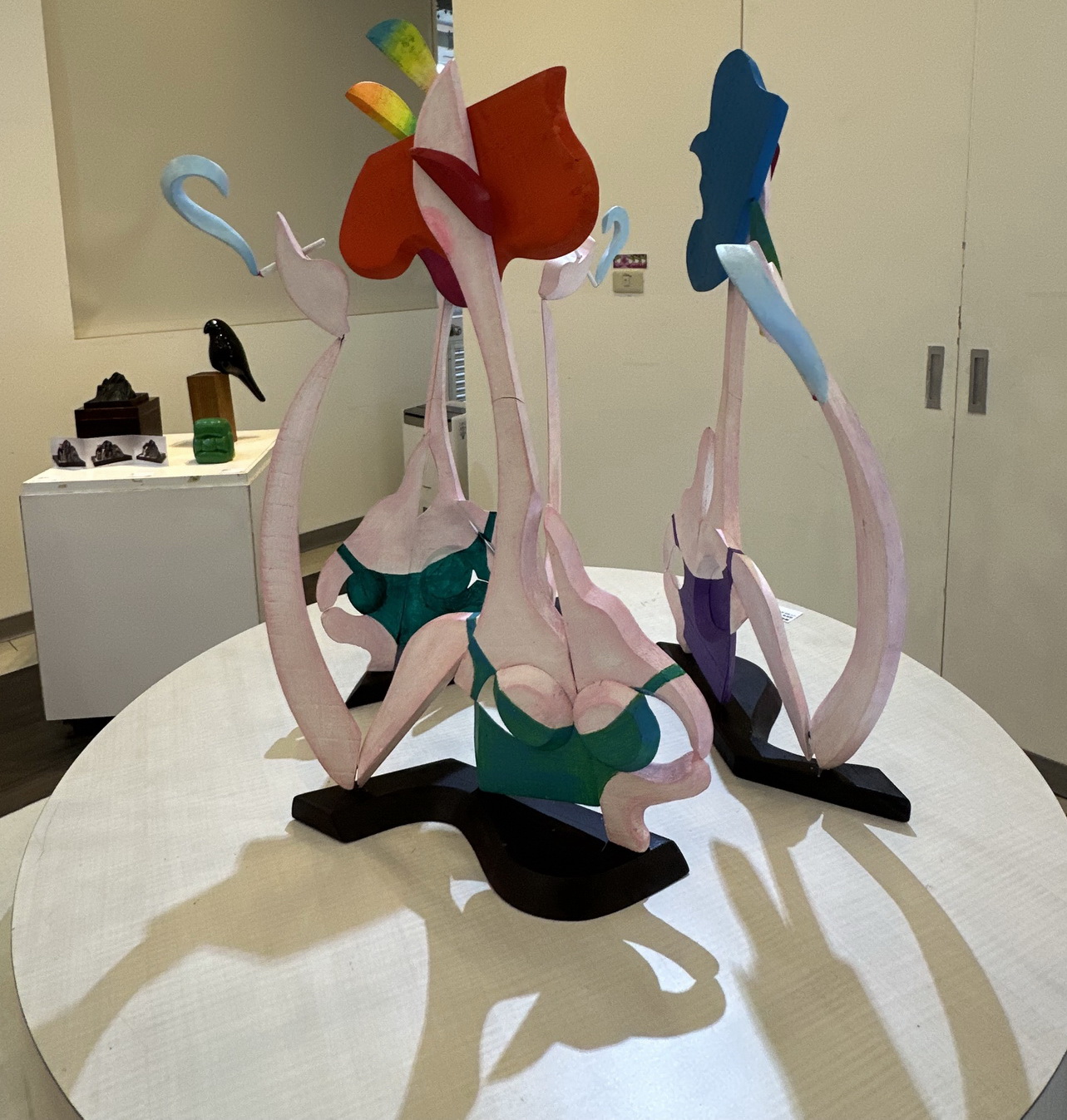 中興國小溪西大鶯美術館《木各有形》開展 藝術種子扎根校園萌新芽