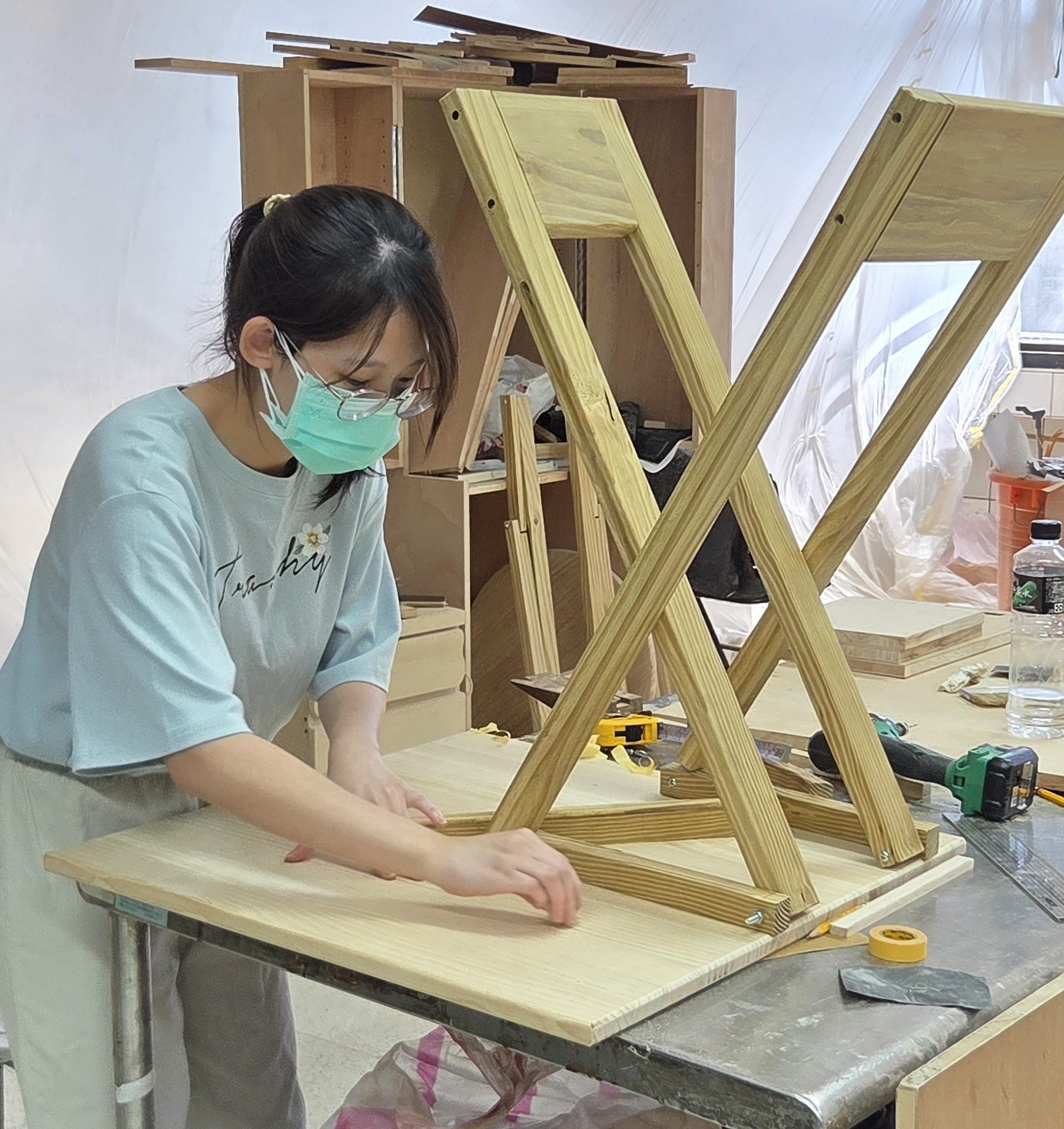 AI時代更要學會動手做　北市職能學院木作課程培養實作新技能