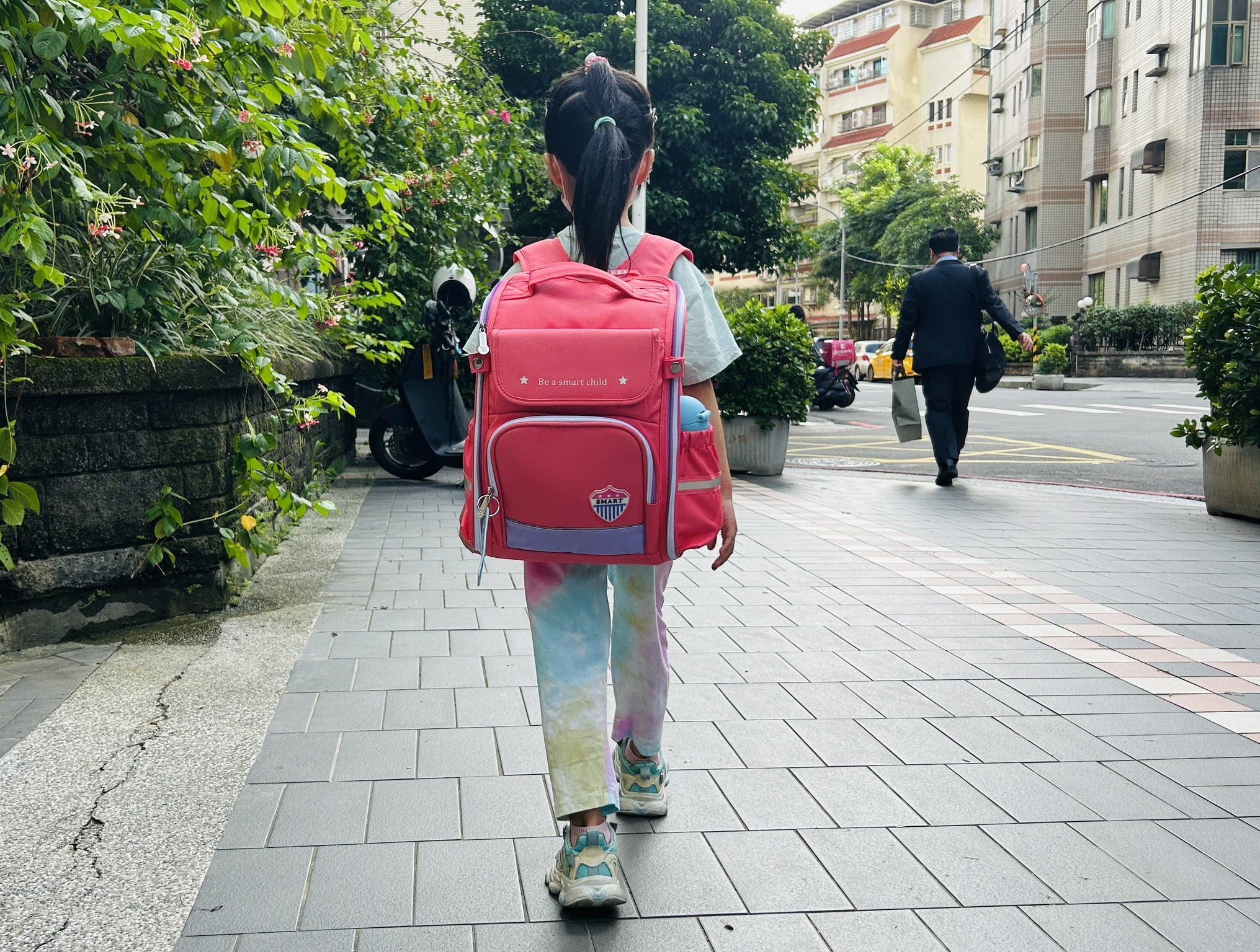開學親子「重新連線」　新北家防中心：留一個「願意聽孩子說話的位置」