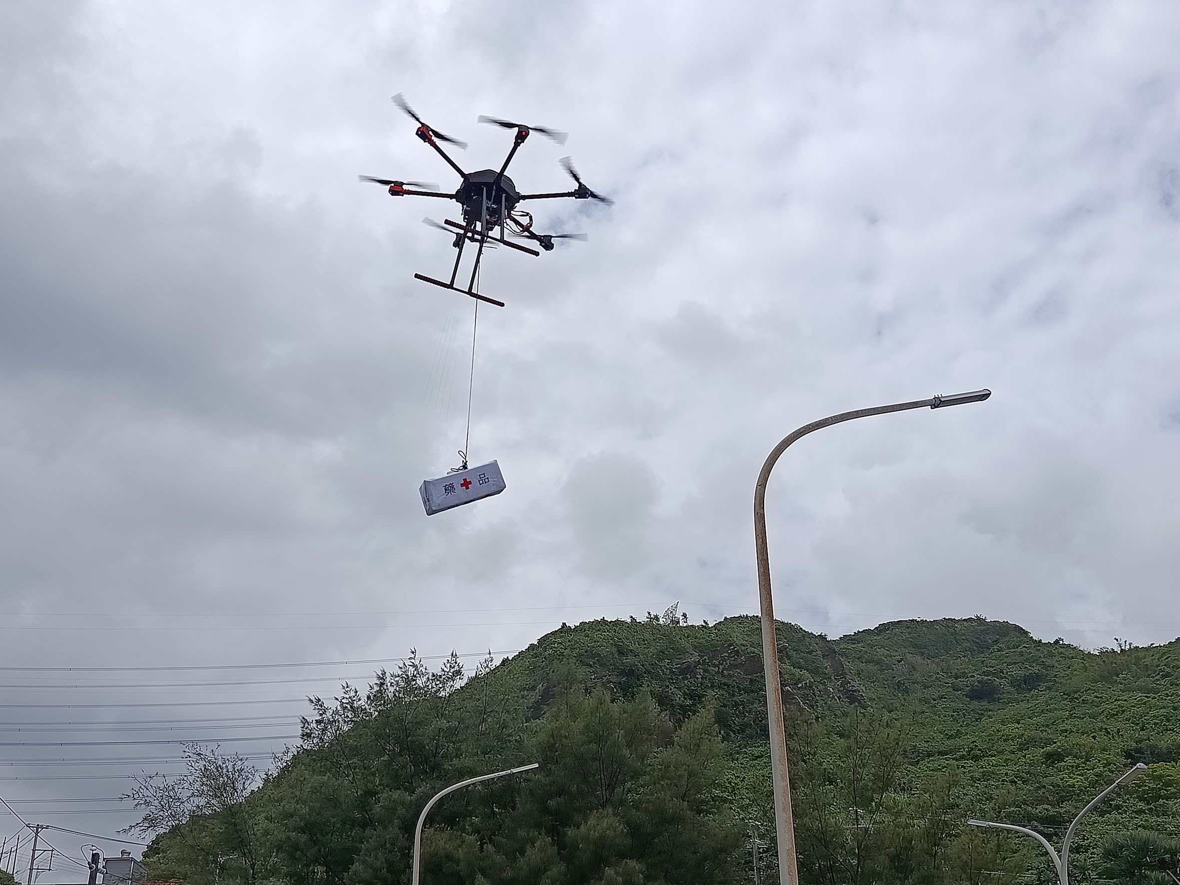 基隆核安演習首度無人機送藥 海陸空協力運補驗證核災應變