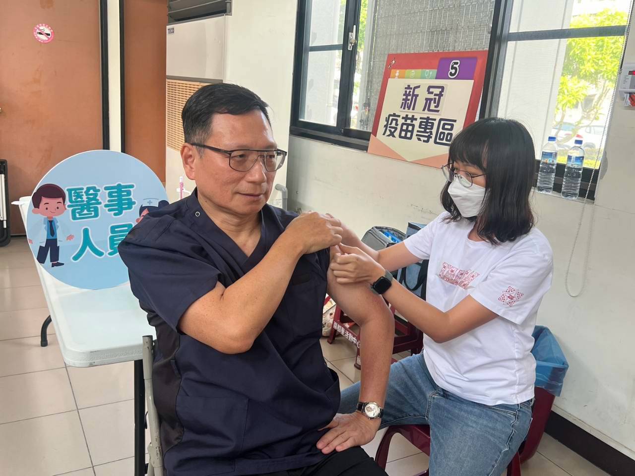 「左流右新 護肺顧心」台南市10月1日疫苗開打　接種疫苗再賺健康幣
