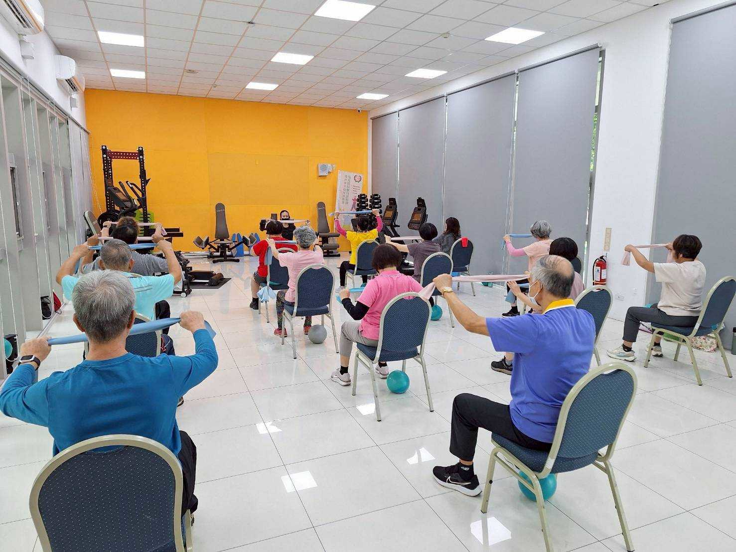 關注中高齡健康需求　中市社創基地支持團隊推動健康促進