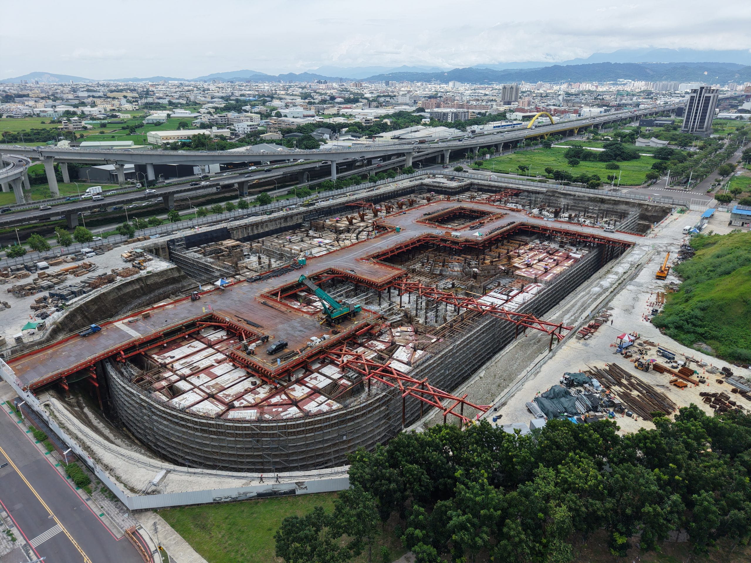 台中巨蛋進入主體工程「進度超標」　朝119年完工邁進