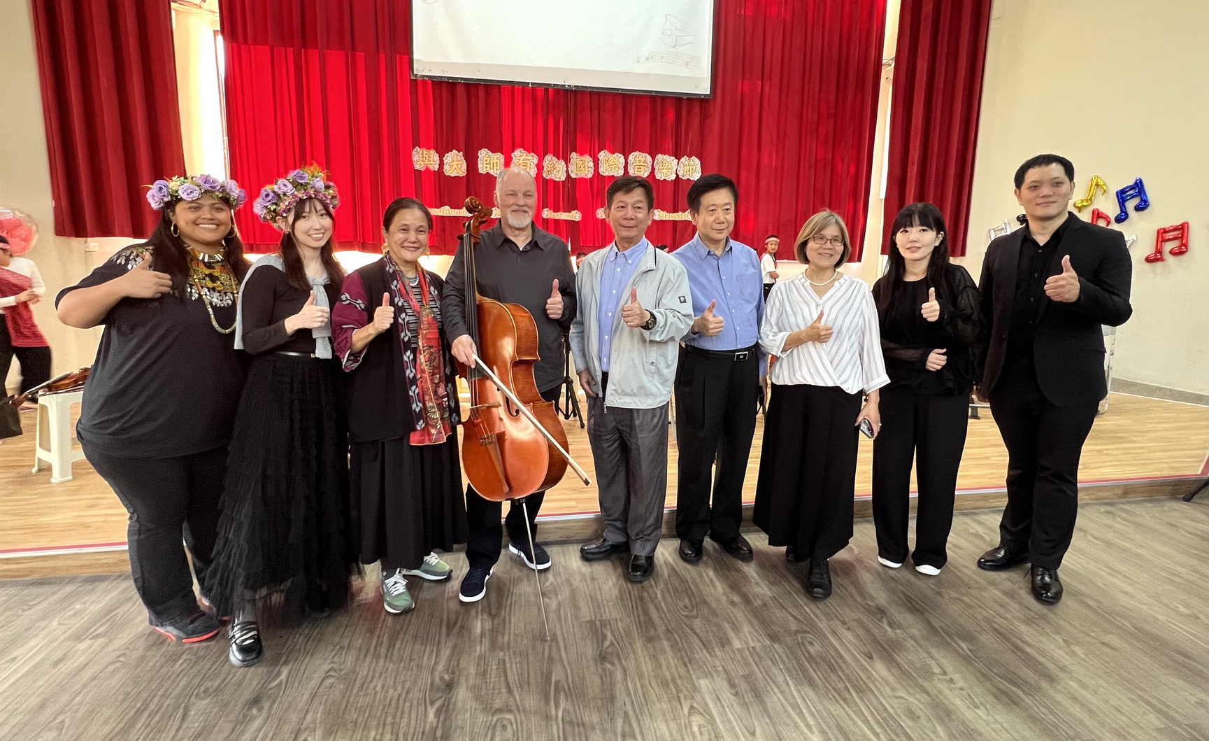 「與大師有約」圓滿終樂章Eric Wilson十四年後重返介壽國小再續情緣