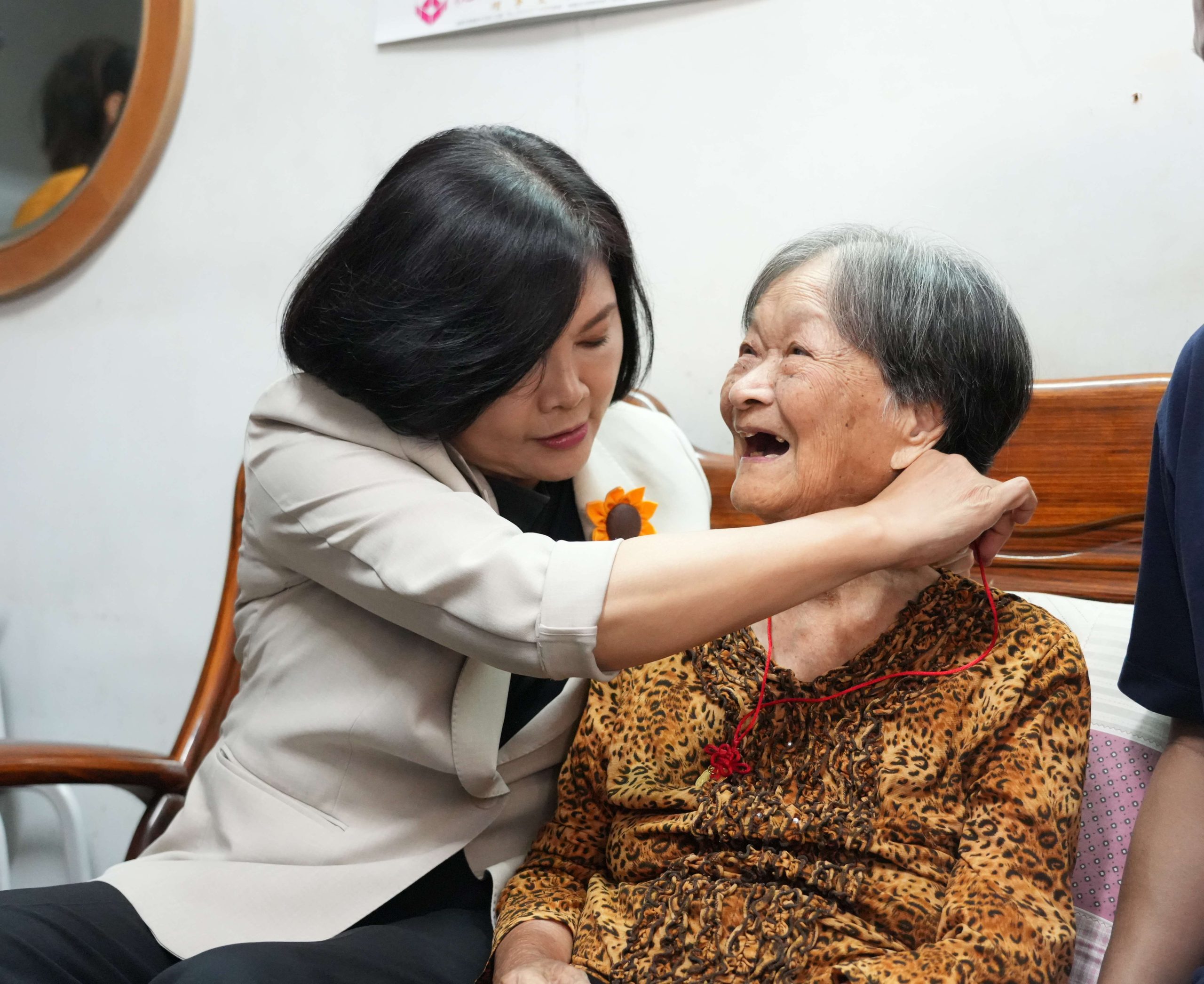 106歲仍看報、看布袋戲　張縣長走訪雲林7位百歲人瑞獻祝福