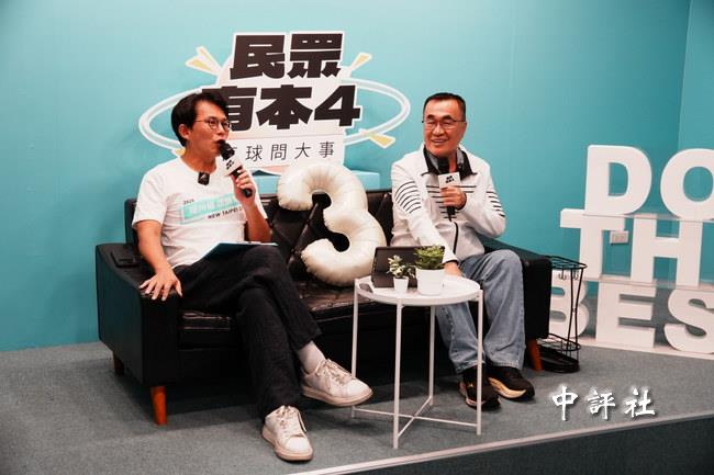 黃國昌讚李四川說話算話　拜託小草們支持