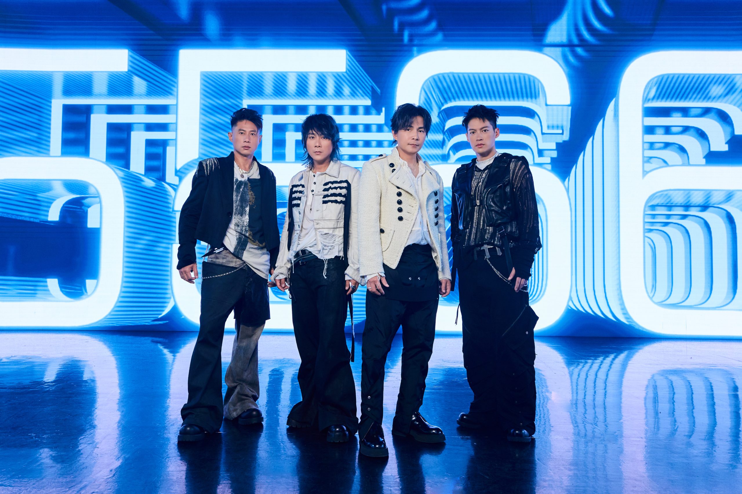 5566 成軍 25 週年重磅回歸 新歌 MV 翻玩平行宇宙搞穿越 thumbnail