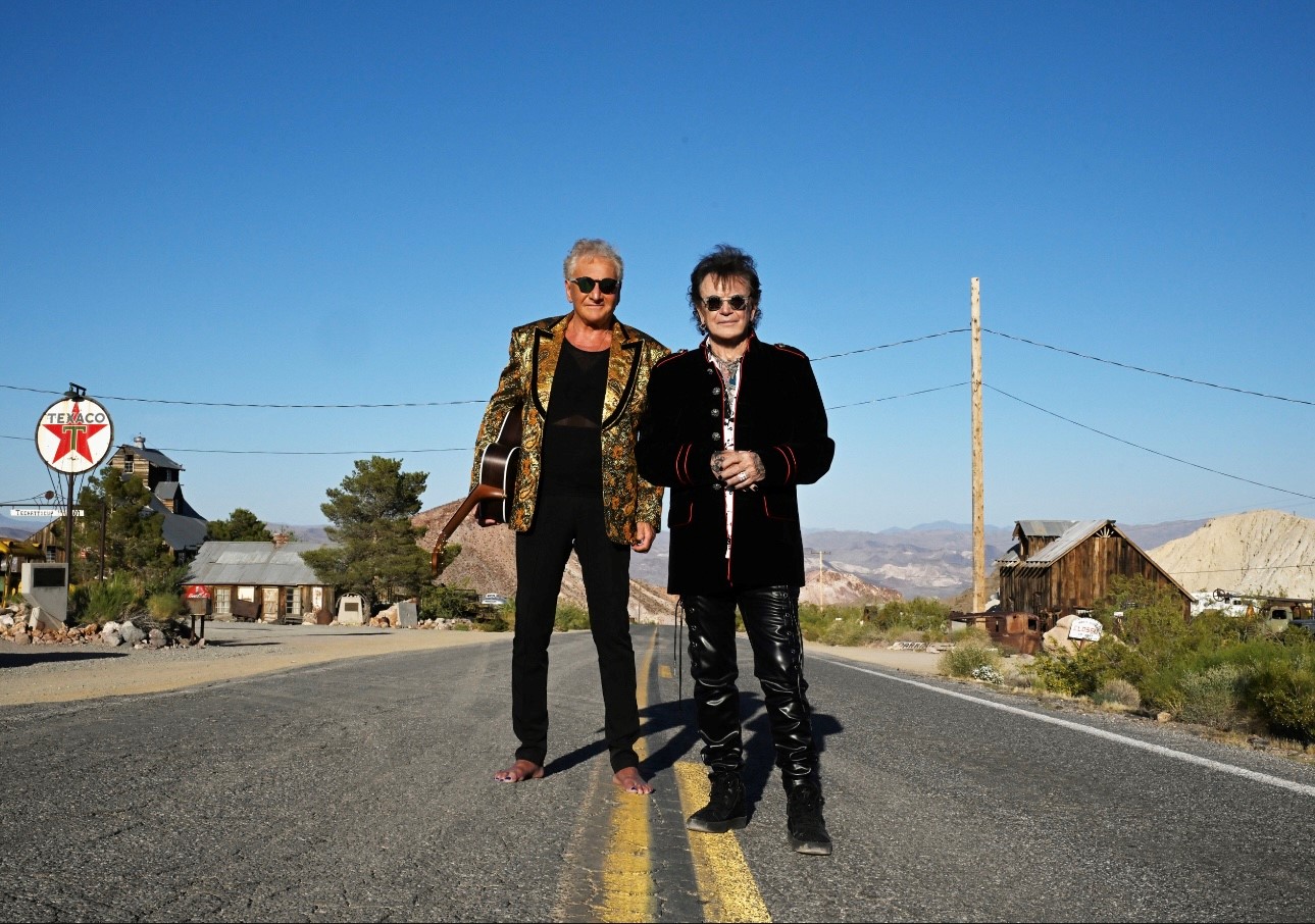 Air Supply 空中補給合唱團 提前抵台仍不敵颱風延期 誠意相約明年高流見