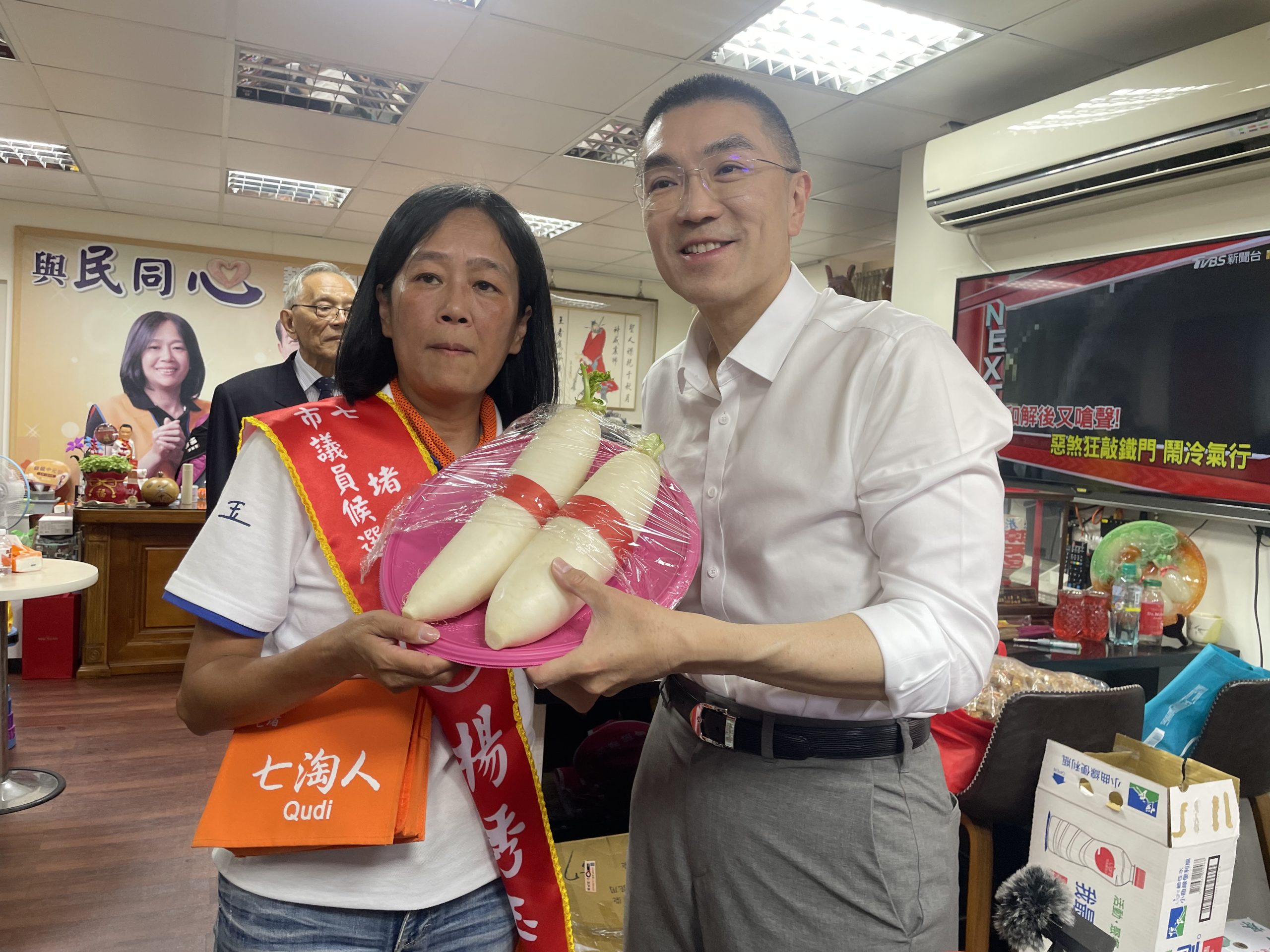 楊秀玉競總成立　宋楚瑜打鼓力挺　謝國樑肯定七堵彩繪政績