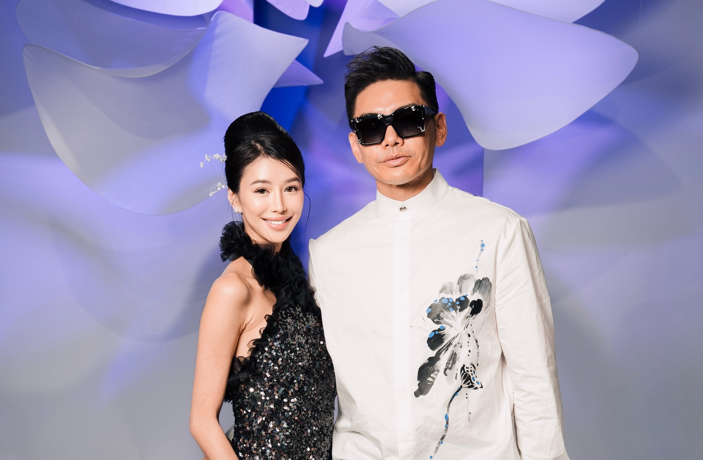 孔令奇攜名媛嫩妻巴黎時裝週放閃 寵妻無極限巴黎鐵塔前浪漫慶生