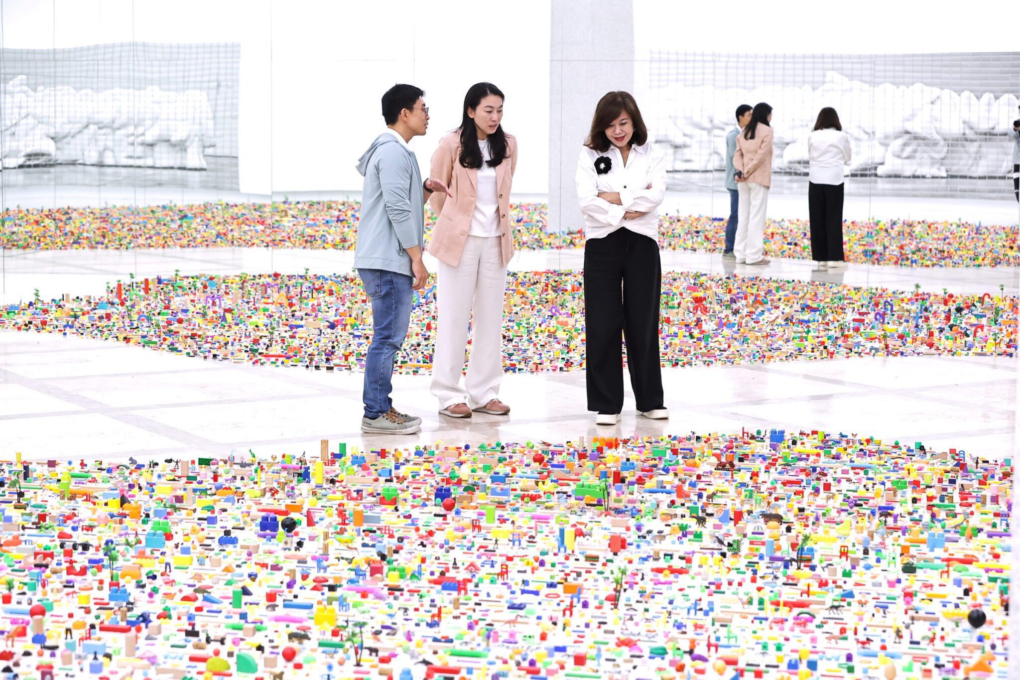 虛擬網紅「法咪咪」跨界策展！基隆國際藝術大展登場
