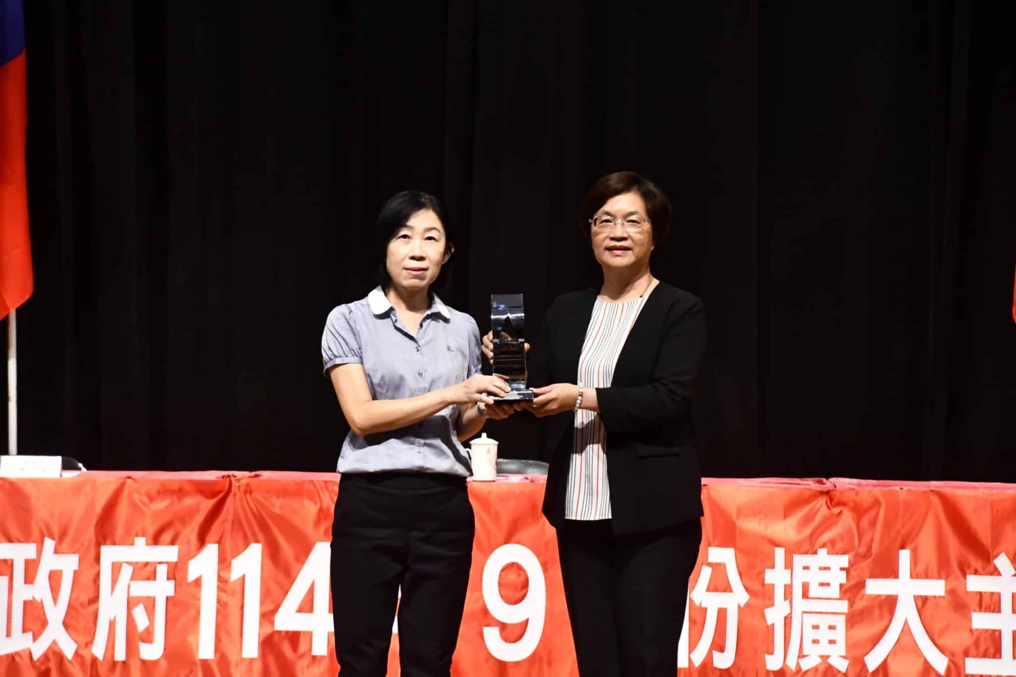 「鹿港光影躍國際、大佛綠意共榮耀」 鹿港溪光環境、小鎮光影藝術節及大佛綠地森呼吸營造　共榮獲8項國內外大獎殊榮