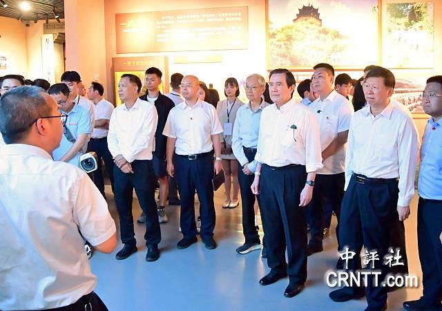 馬英九率台青訪福建　見證兩岸融合示範區