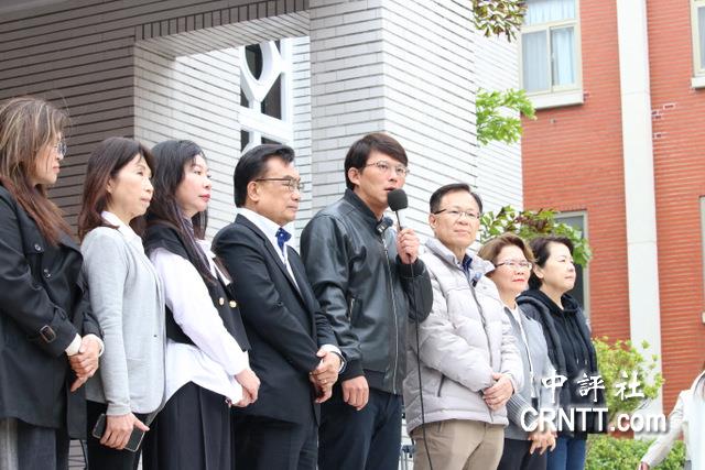 黃國昌：民進黨執政無能　搞綠色專制獨裁