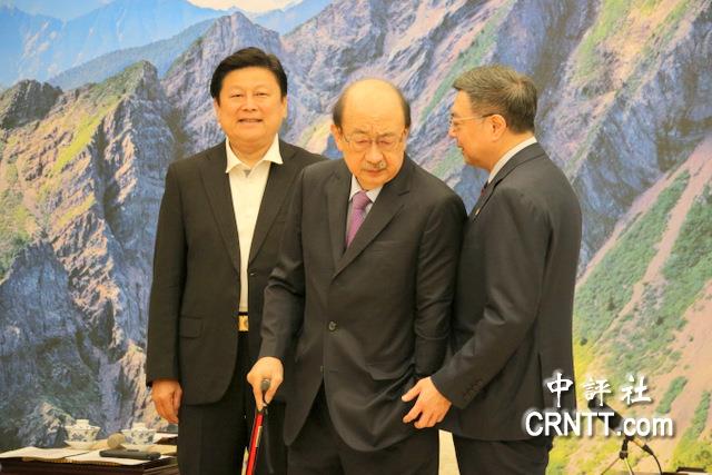 卓榮泰邀立院朝野黨團代表會商關稅衝擊　不滿座位安排　柯建銘先大鬧