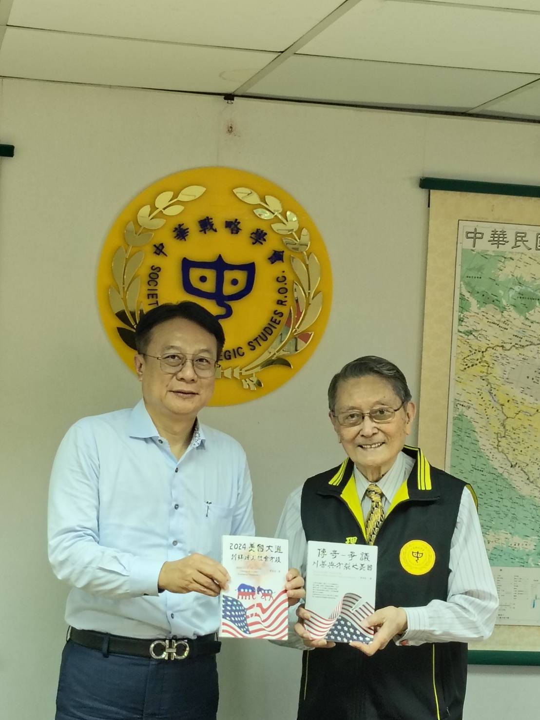為中華民國生存發展尋找正確道路!　卓伯源訪晤李本京達共識:合作推動成立中華戰略學會中部分會　擴大版圖
