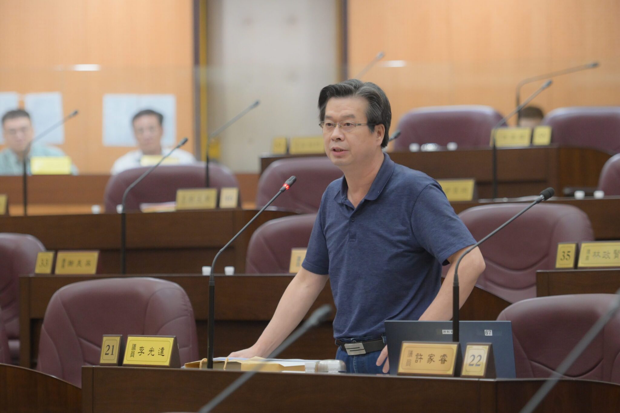 桃議會市政總質詢　議員重批航空城交屋屢跳票、後站攤販亂象、食安稽查不力