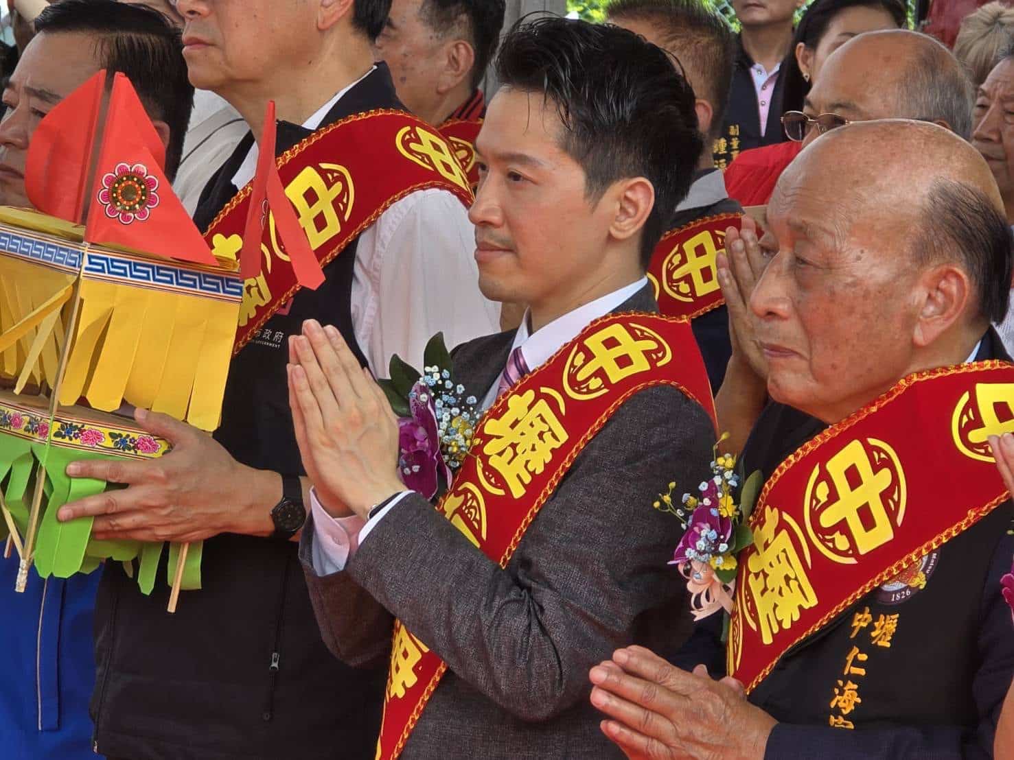 中壢仁海宮200年醮壇動土　何志偉溫馨「送暖」祝好孕到