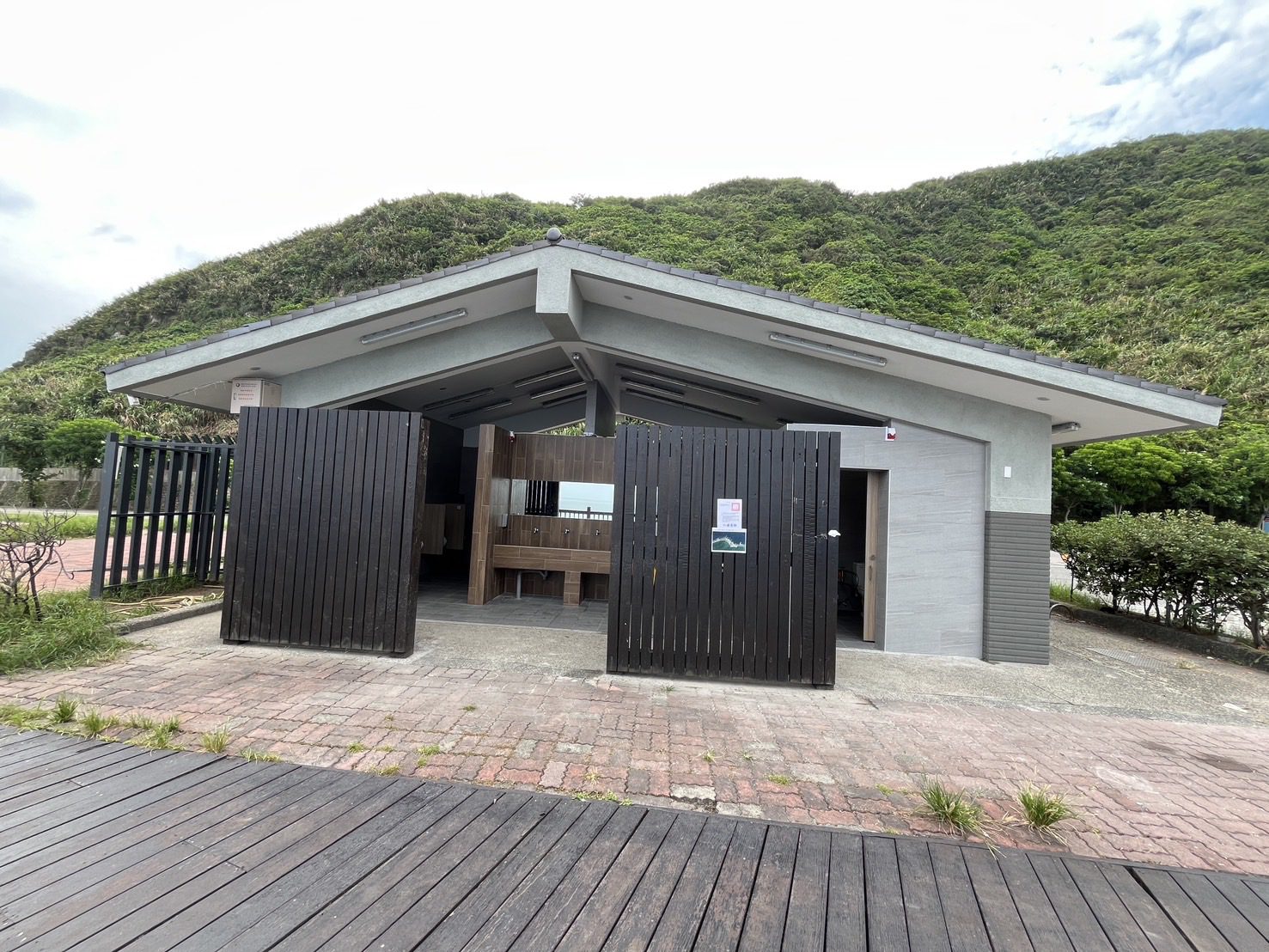 外木山公廁升級啟用　打造海岸線最美示範公廁