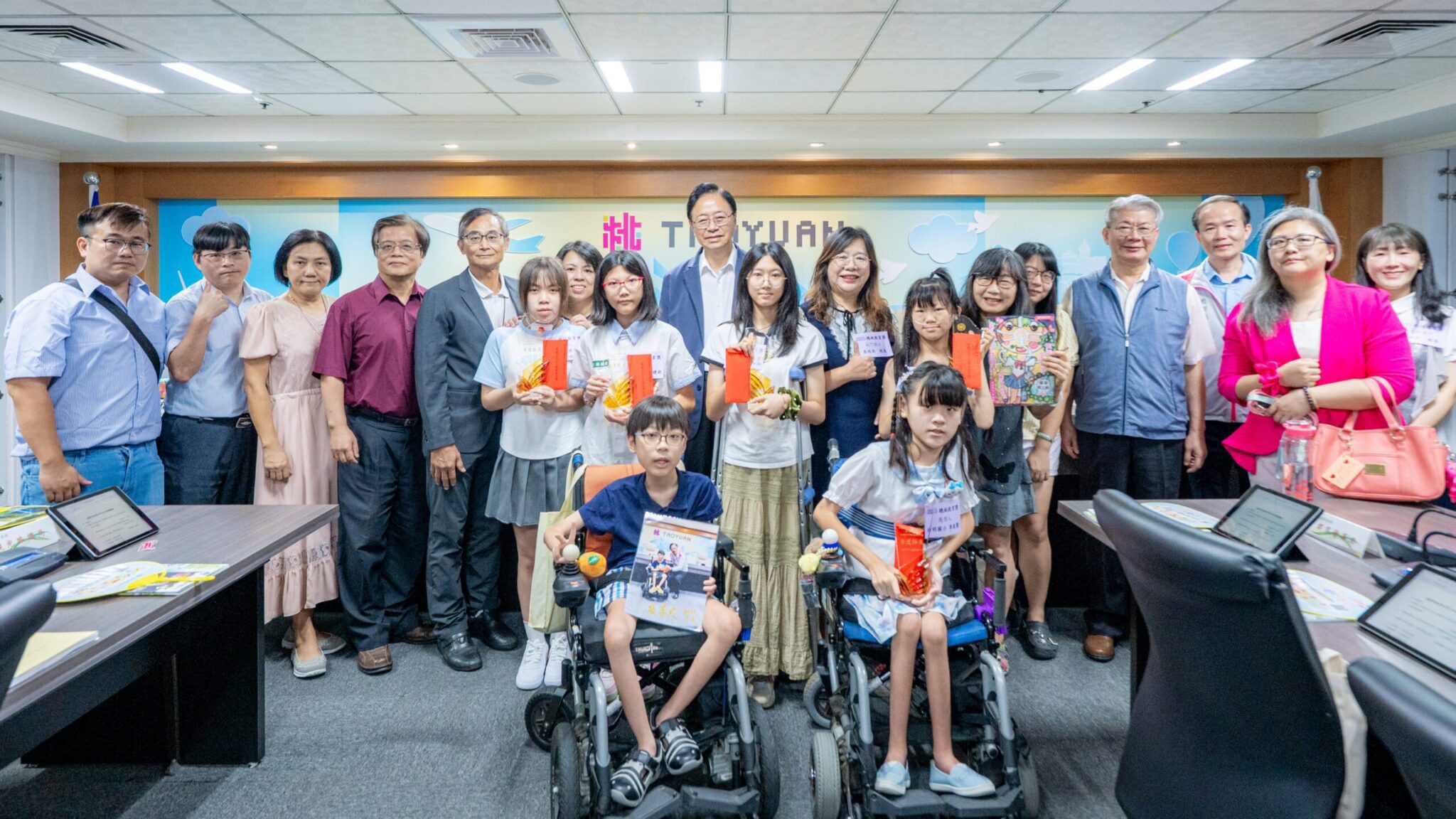 桃園5學子榮獲總統教育獎　張善政勉持續努力開創璀璨人生