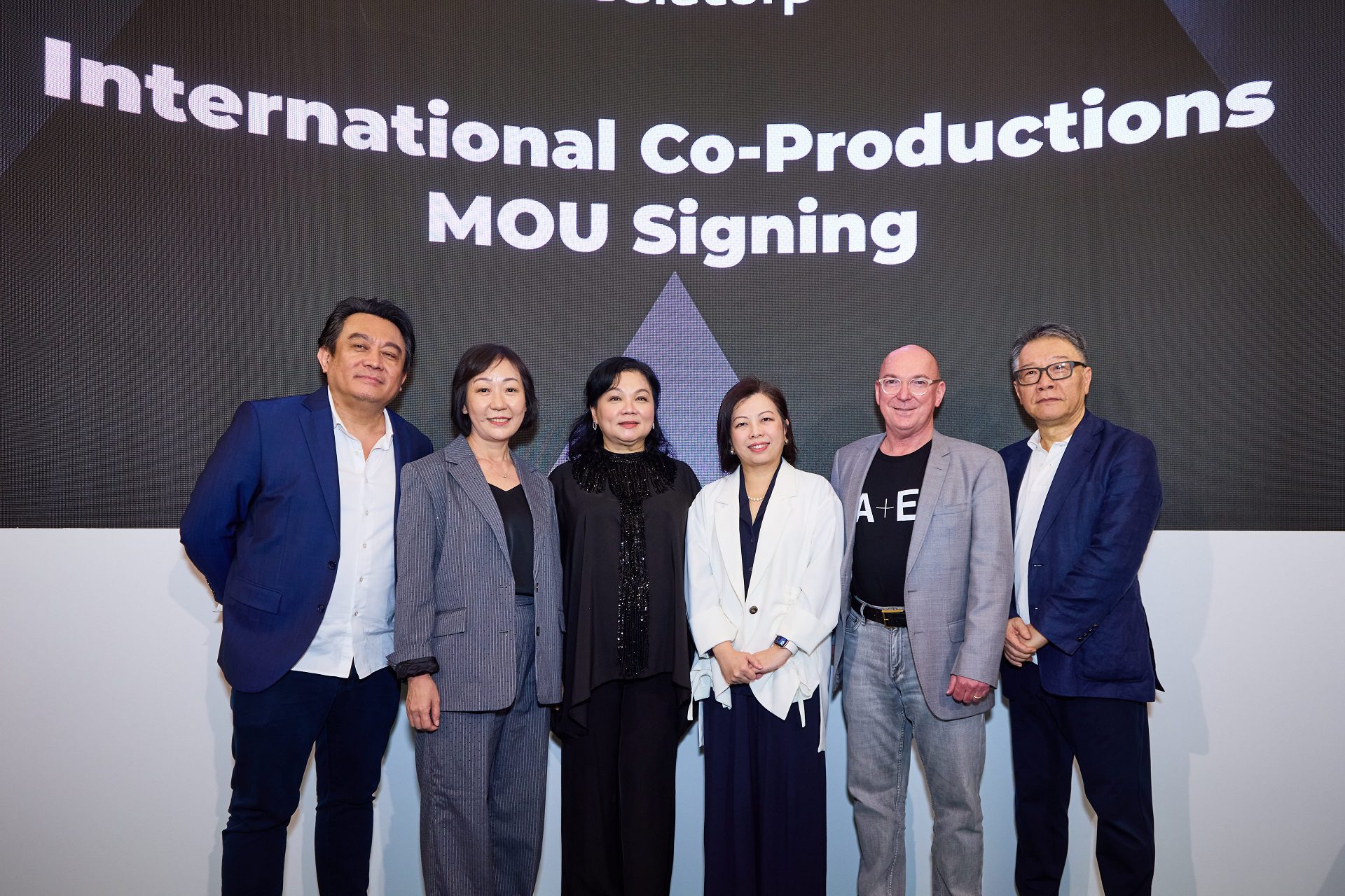 TVBS深耕亞洲娛樂布局 與新加坡Mediacorp簽屬合作備忘
