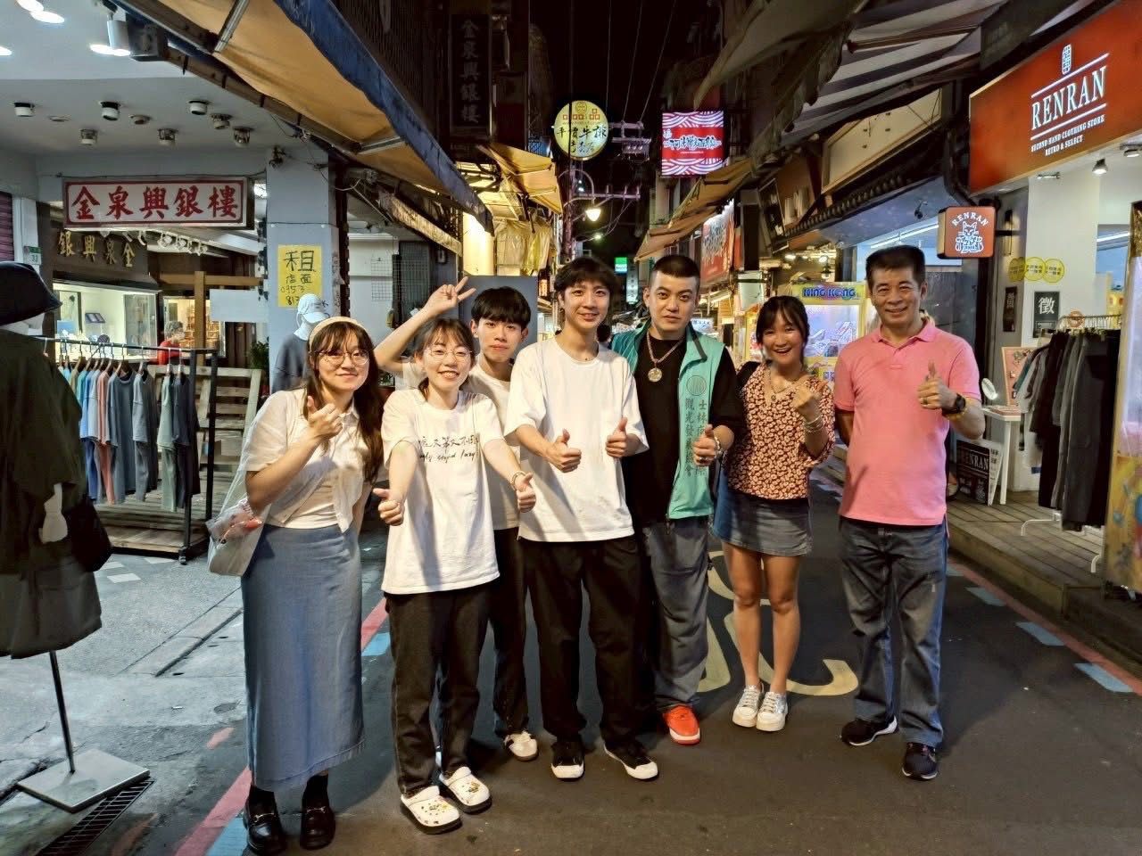 東吳大學教授走訪士林夜市　見證文化與美食交織的城市魅力