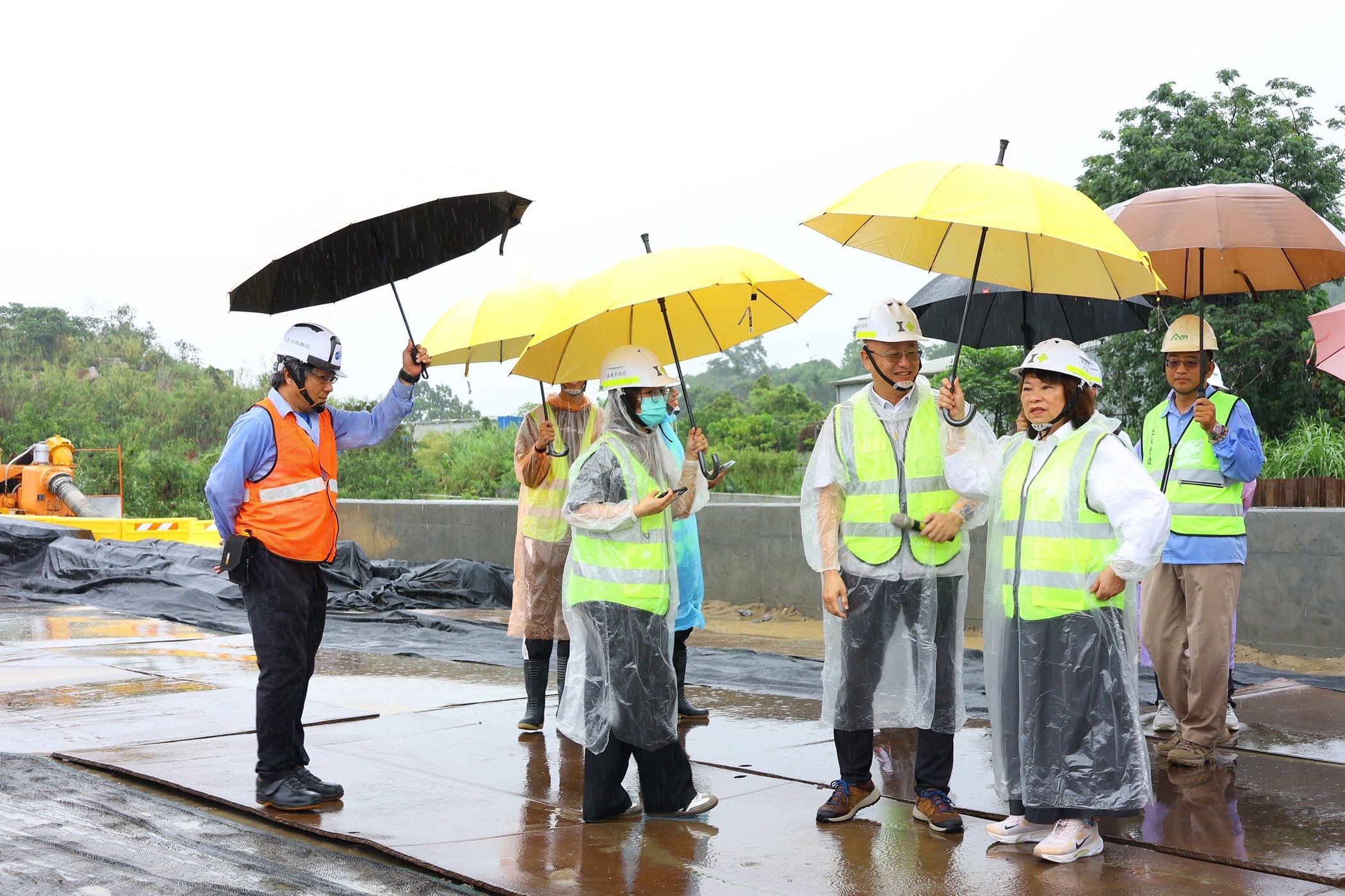豪雨來襲不鬆懈　黃敏惠二度視察防汛：視同作戰
