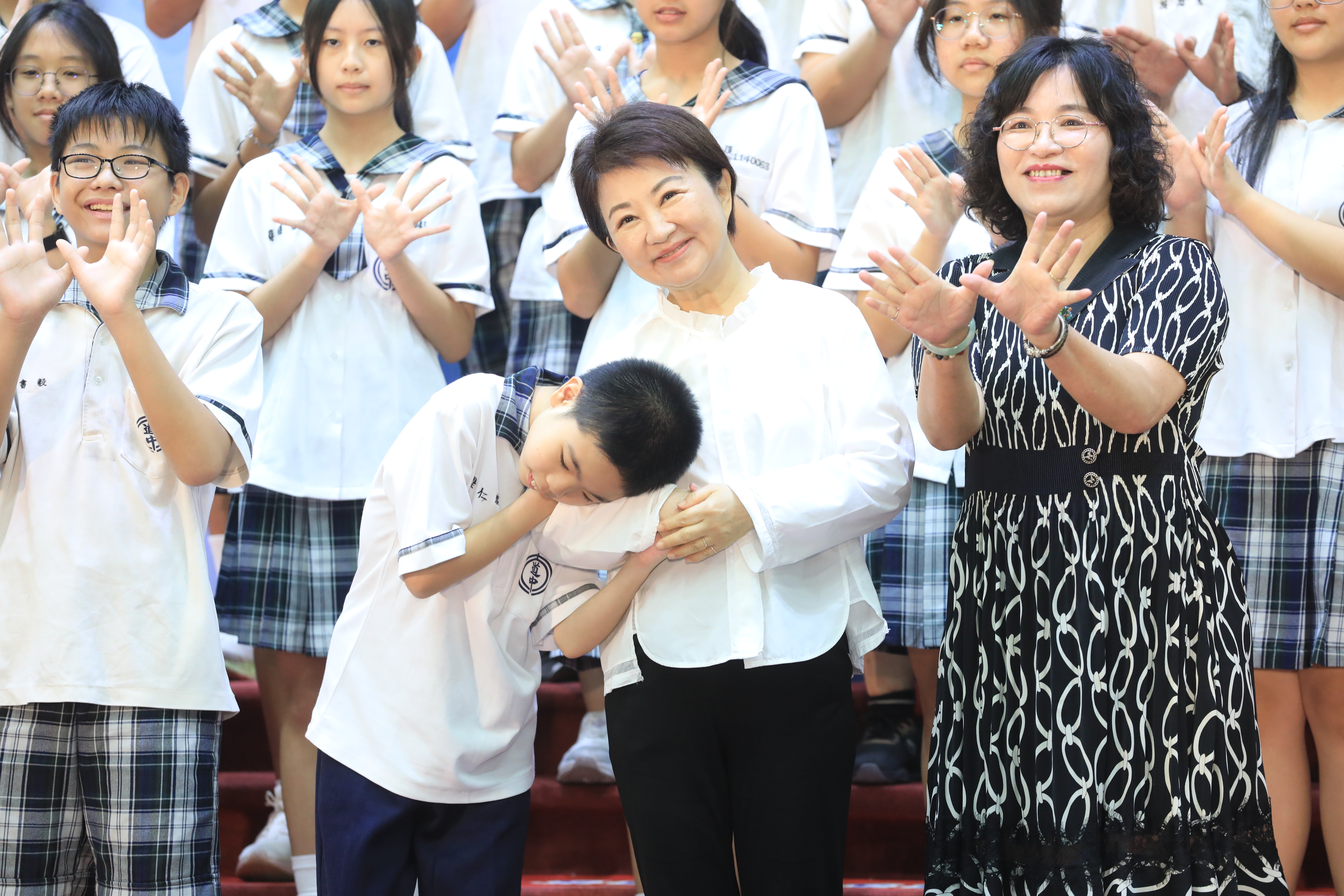 台中市5,350名模範學生受表揚　盧市長：發揮典範影響力、成為「最好的人」