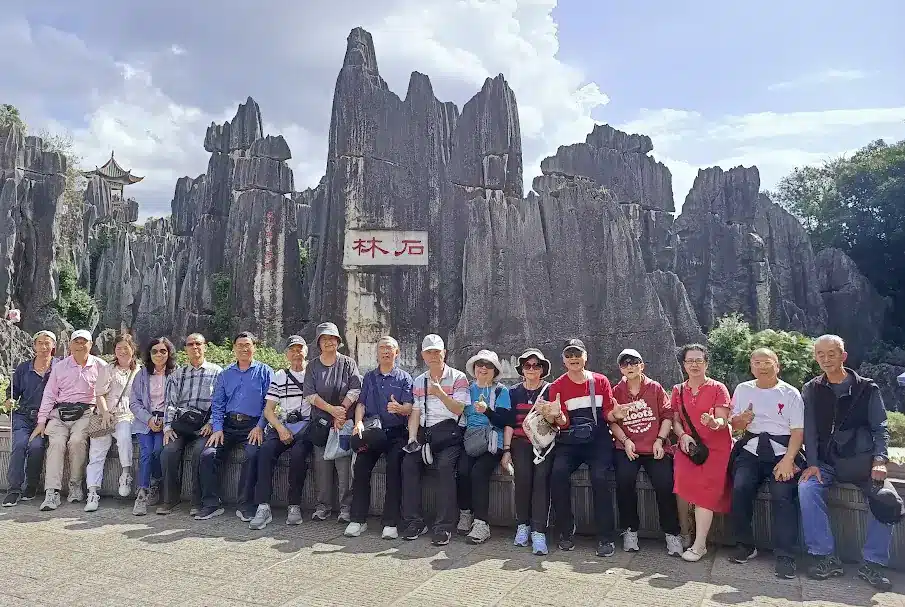 《兩岸鄉親秋遊雲南記行6》探昆明石林奇觀