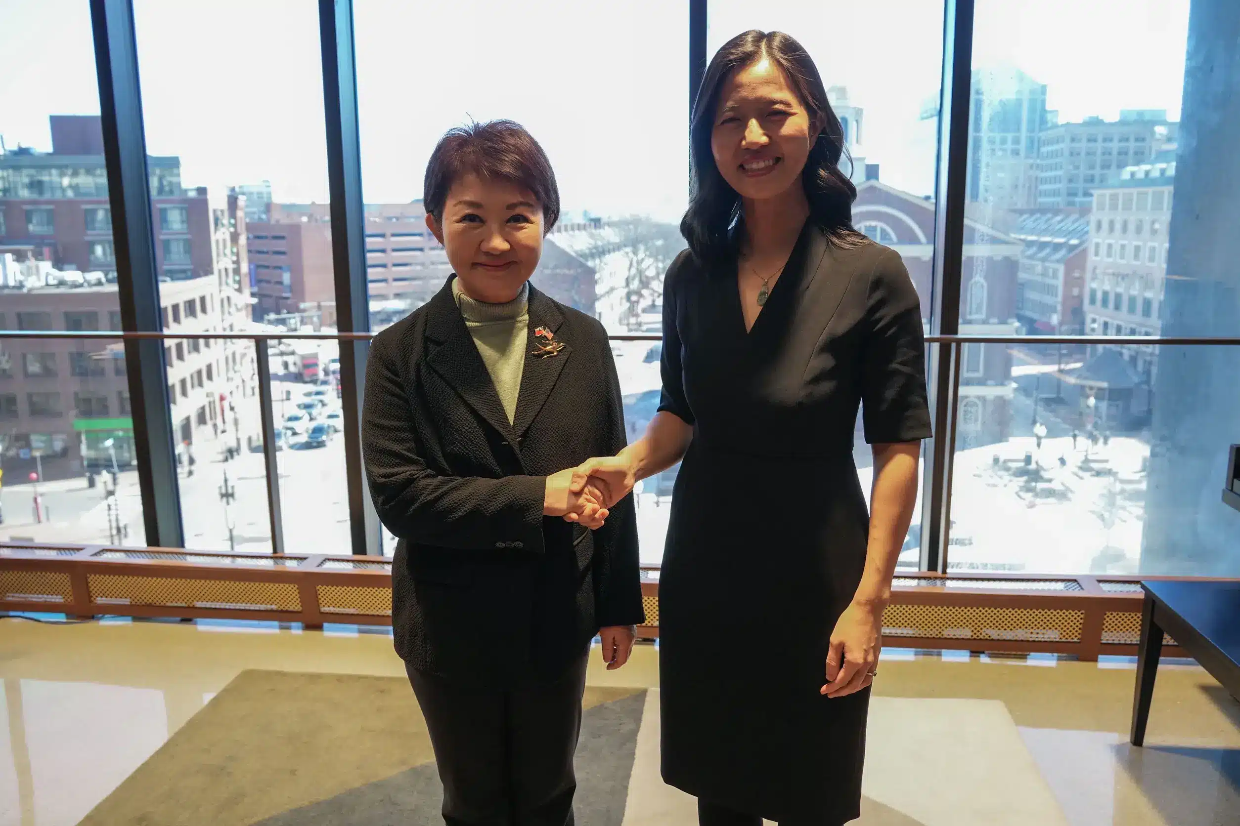 女力首長相會　盧市長與吳弭市長深度交流市政 牽起台灣淵源